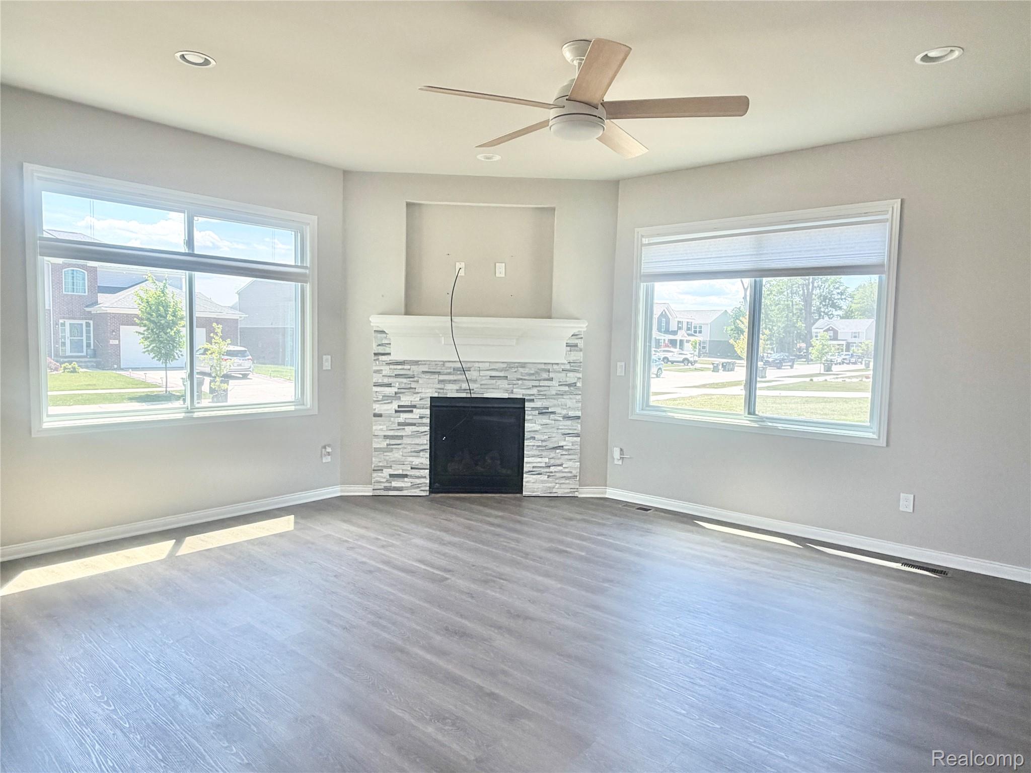 33259 Blue Spruce Drive Property Photo 13