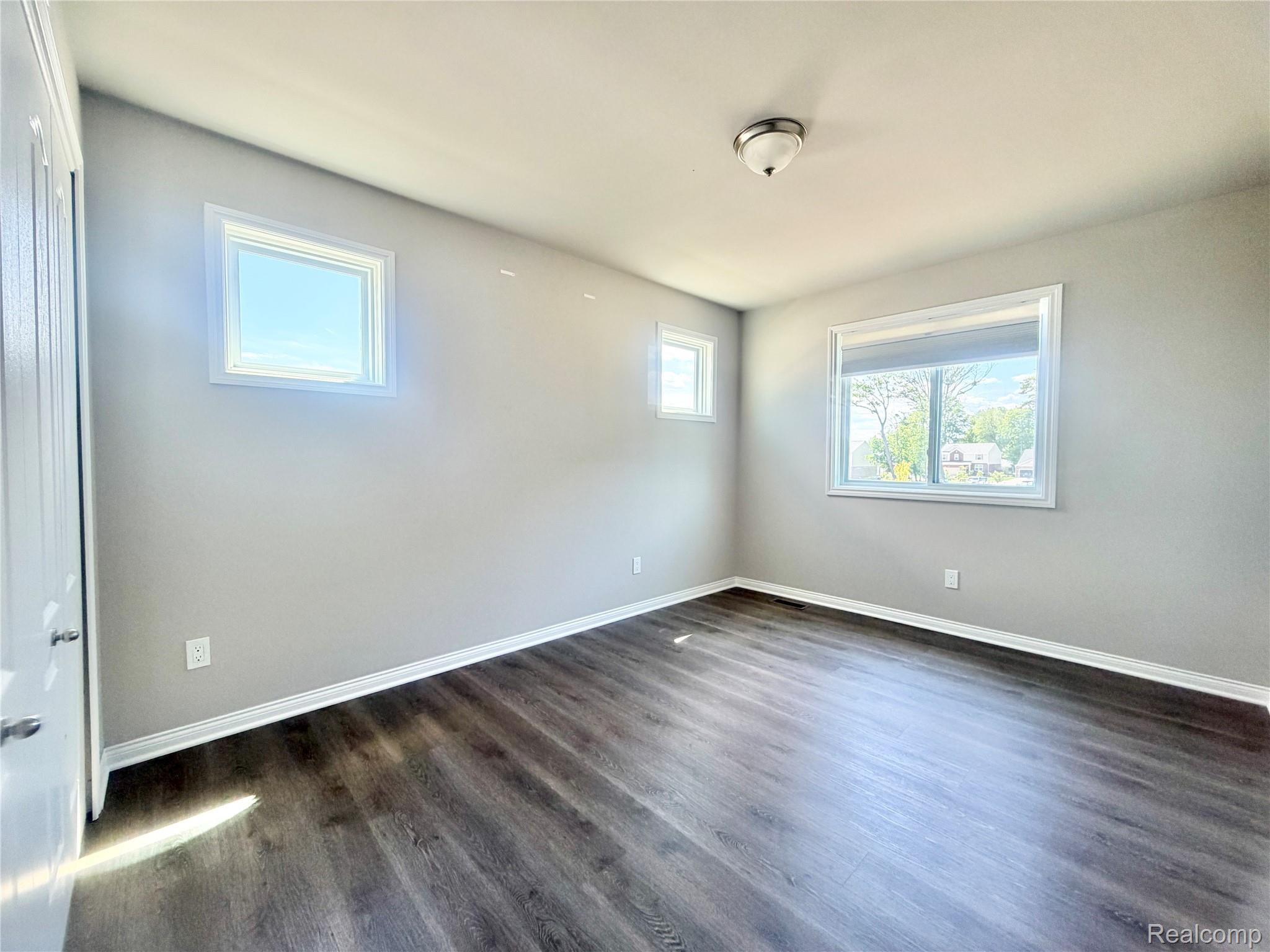 33259 Blue Spruce Drive Property Photo 37