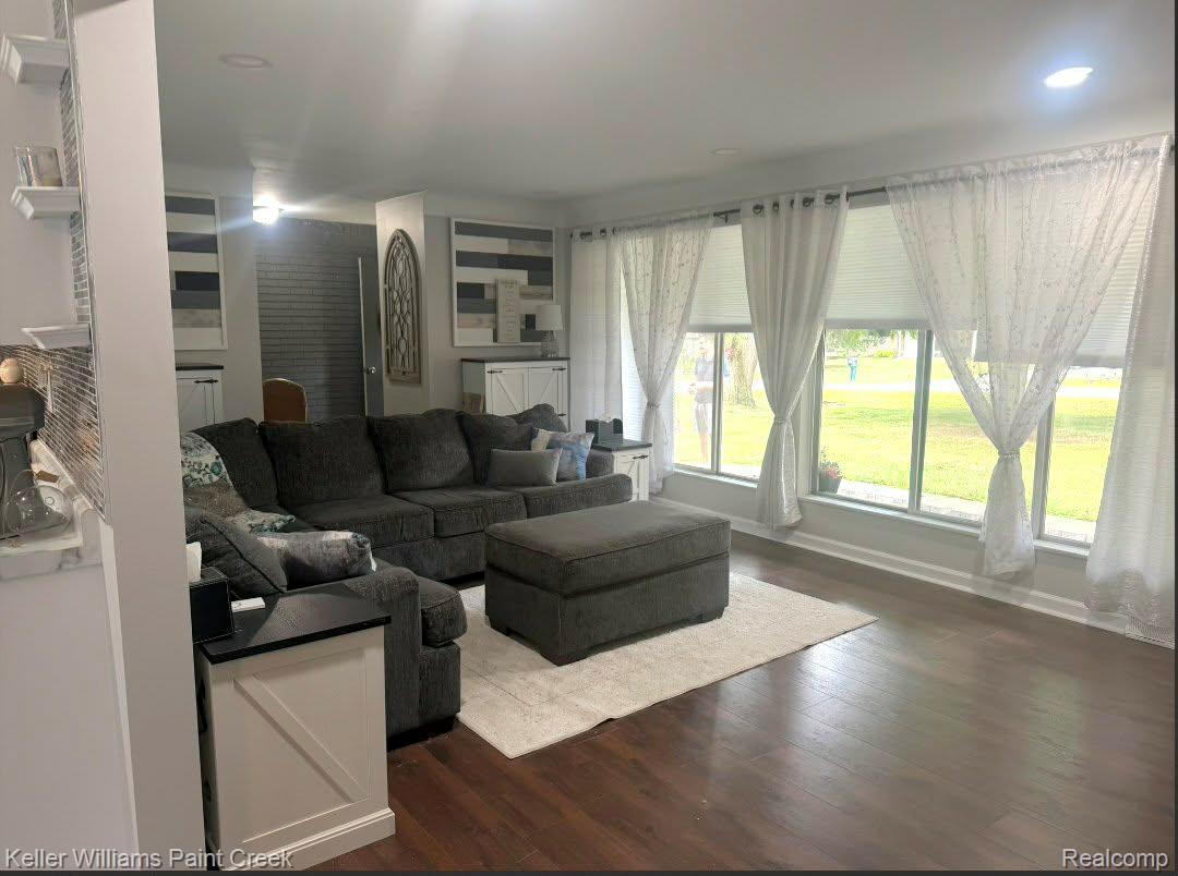220 Boyken Property Photo 4