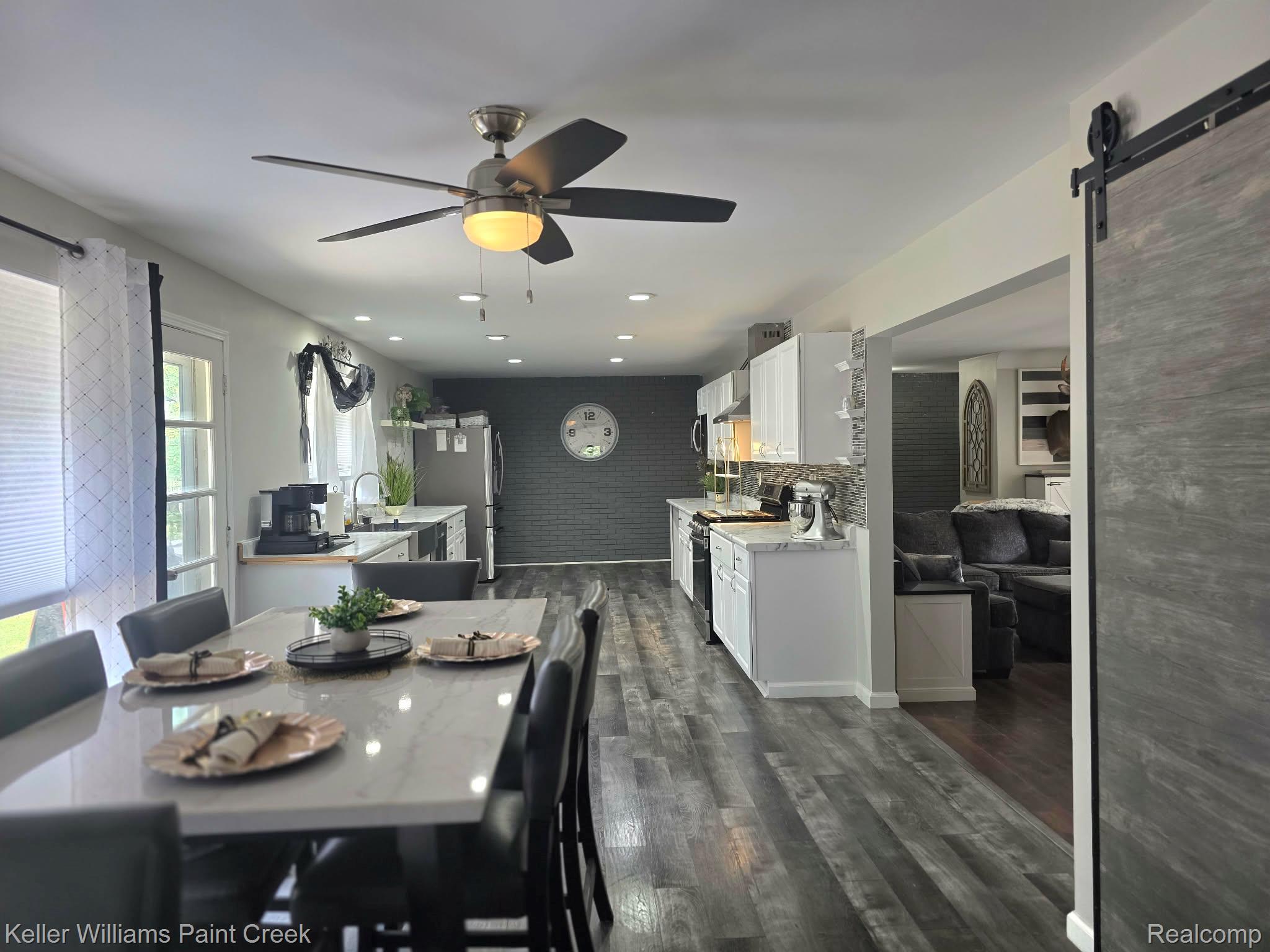 220 Boyken Property Photo 10