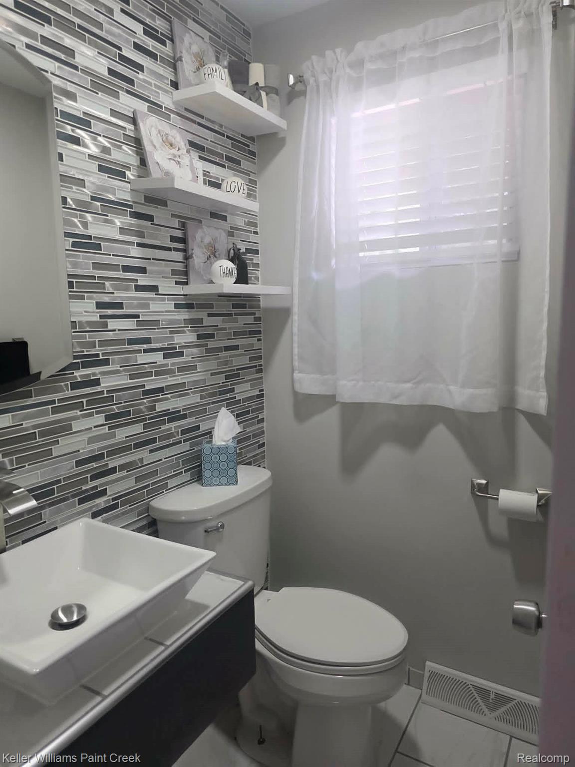 220 Boyken Property Photo 19