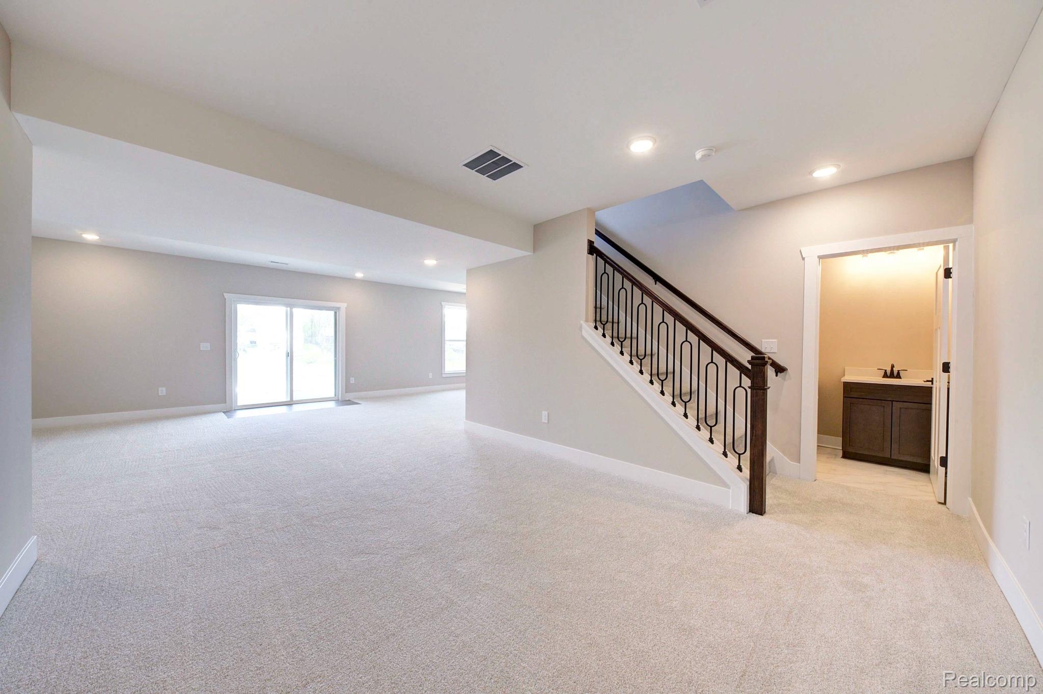 664 Round Rock Property Photo 19