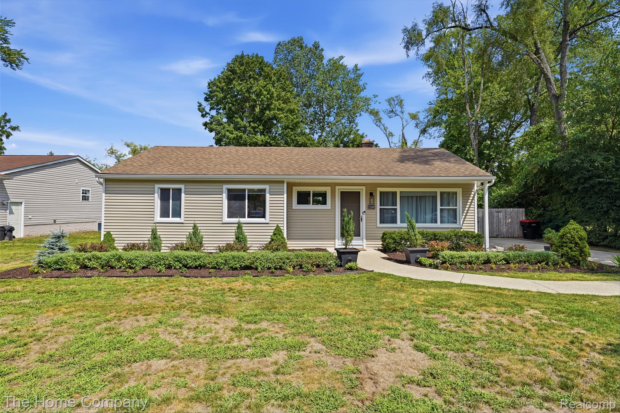 25566 Dunbar Street Property Photo 1