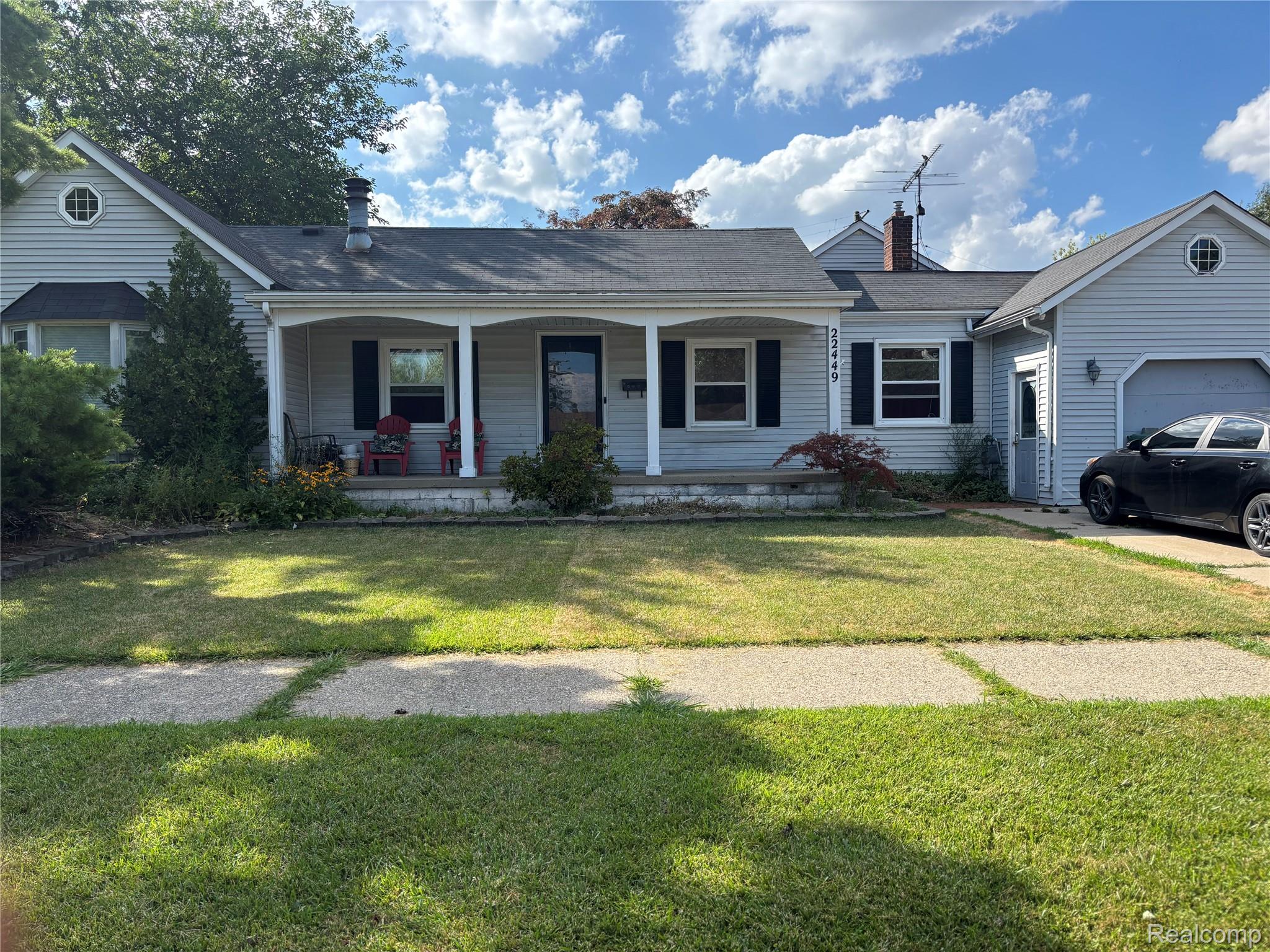 22449 Marine Avenue Property Photo 1