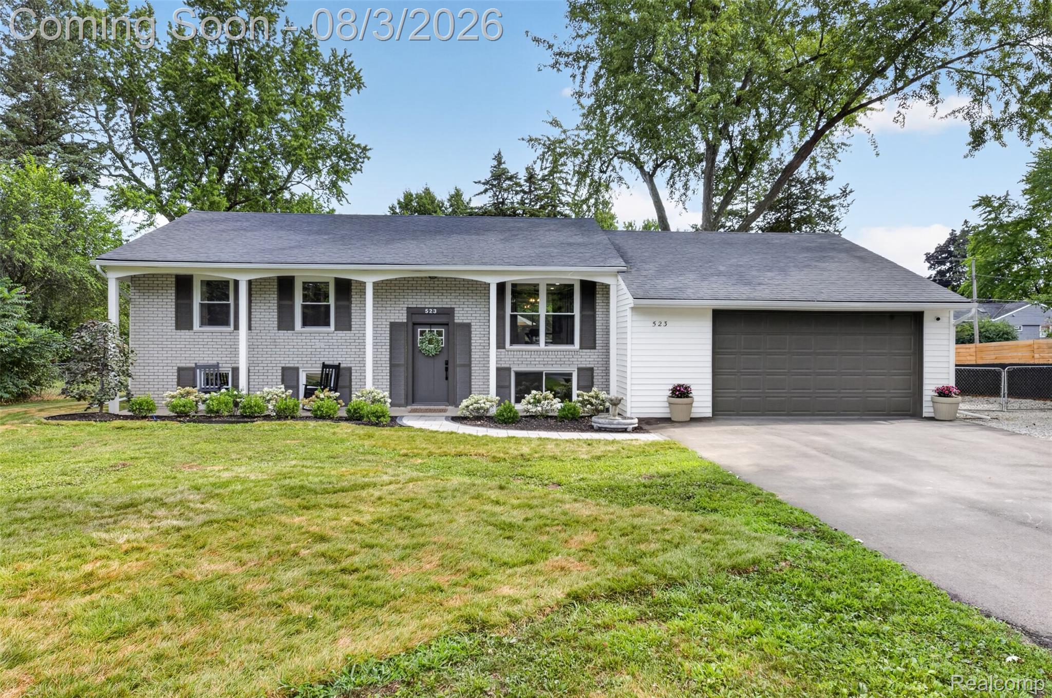 523 Glengary Road Property Photo 1