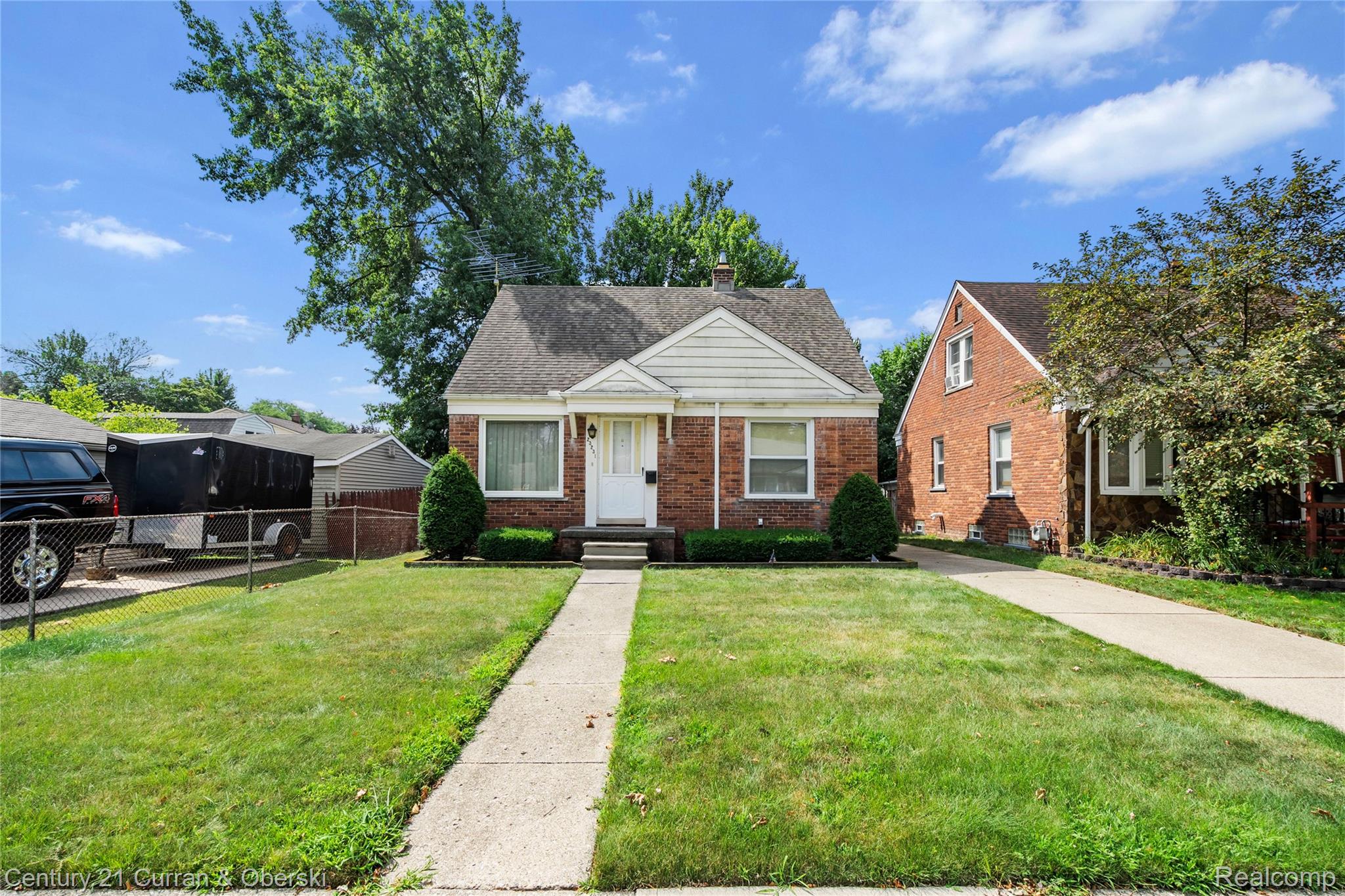 23231 Notre Dame Street Property Photo 1