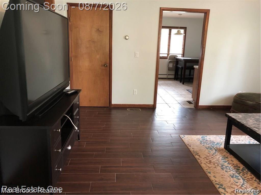1610 South Boulevard Property Photo 3
