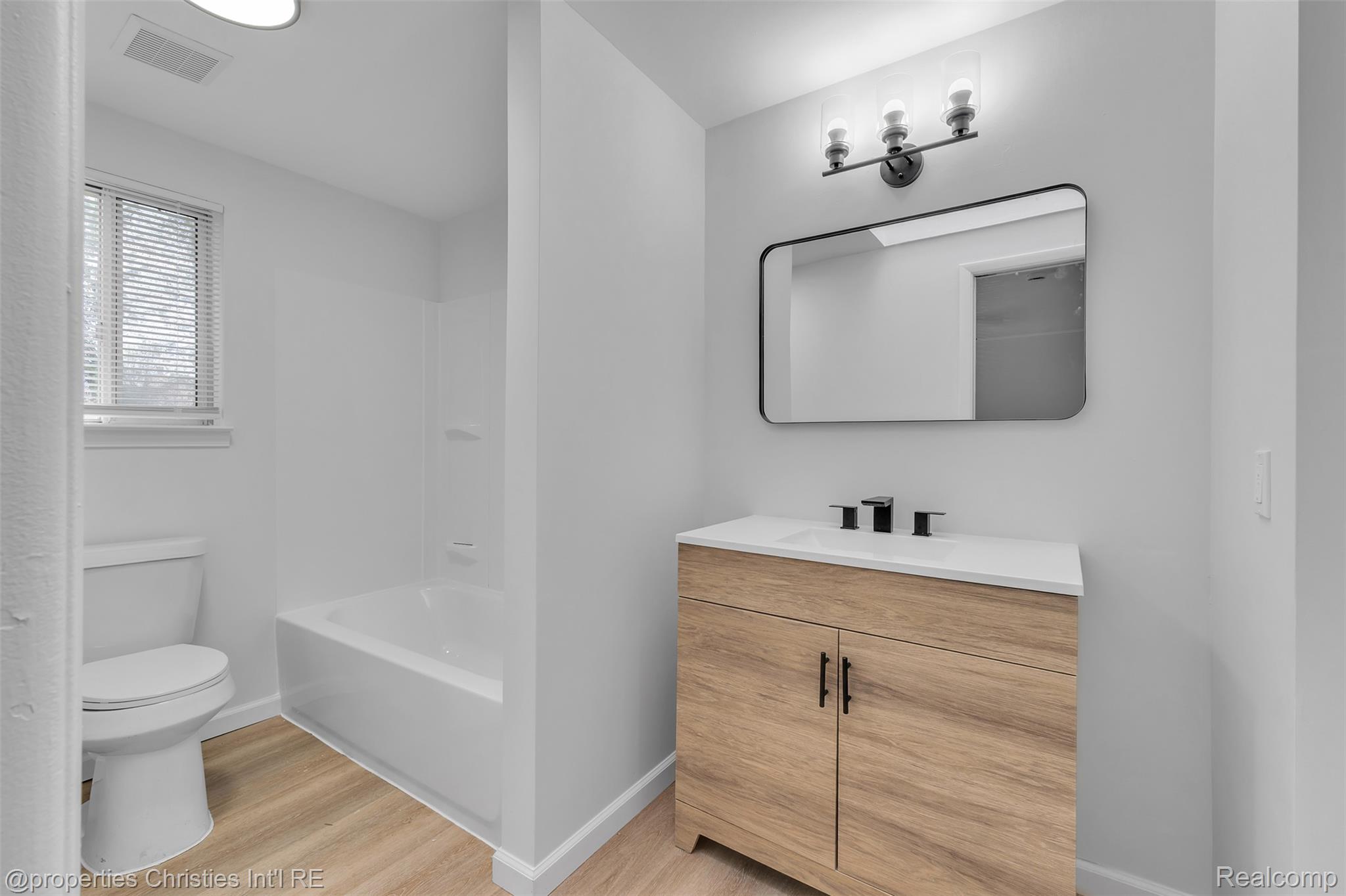 854 Estes Court Property Photo 15