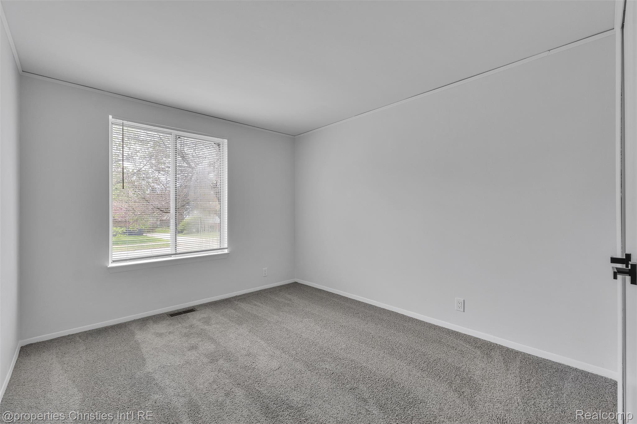 854 Estes Court Property Photo 18