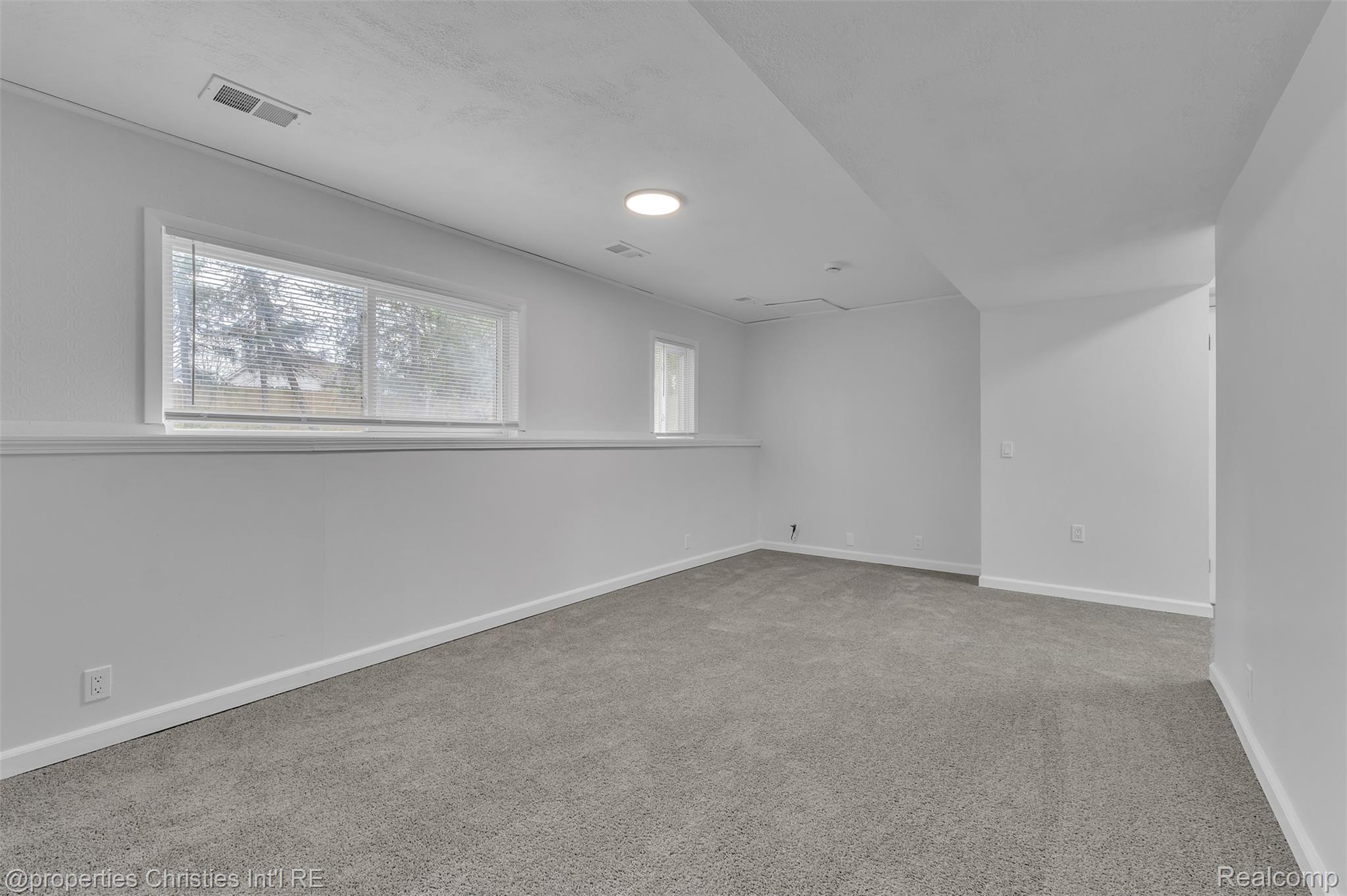 854 Estes Court Property Photo 22