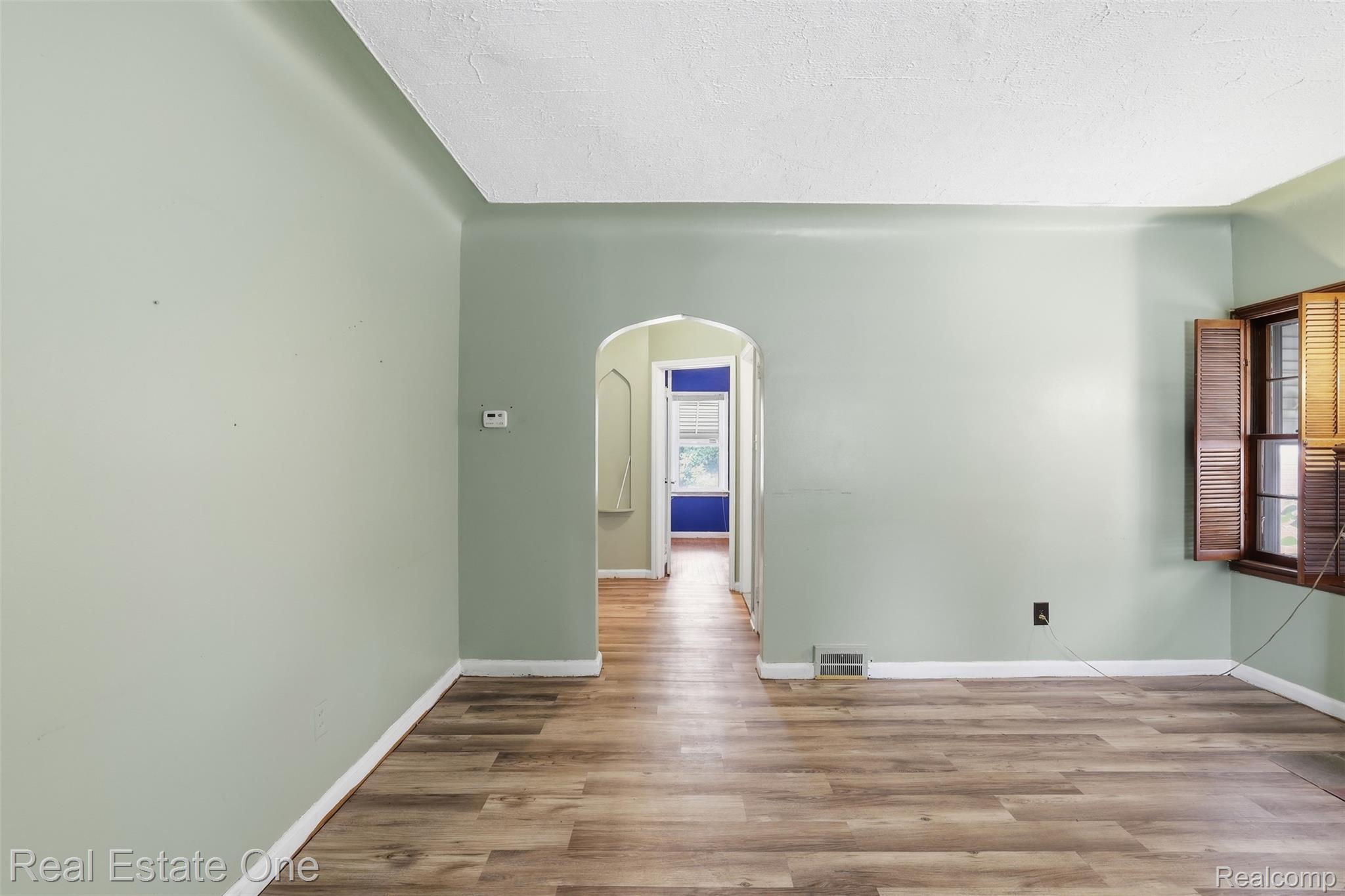11321 Terry Street Property Photo 6