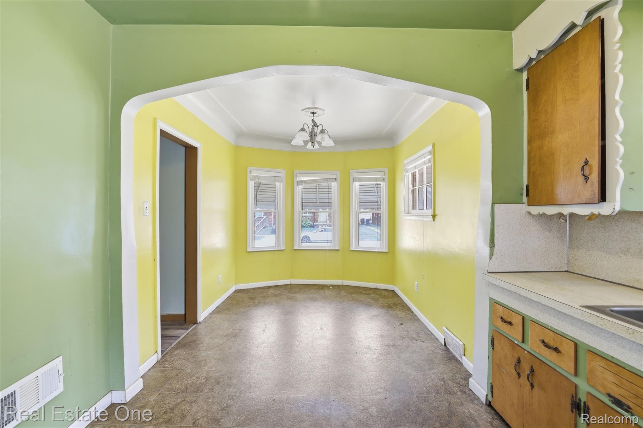 11321 Terry Street Property Photo 10
