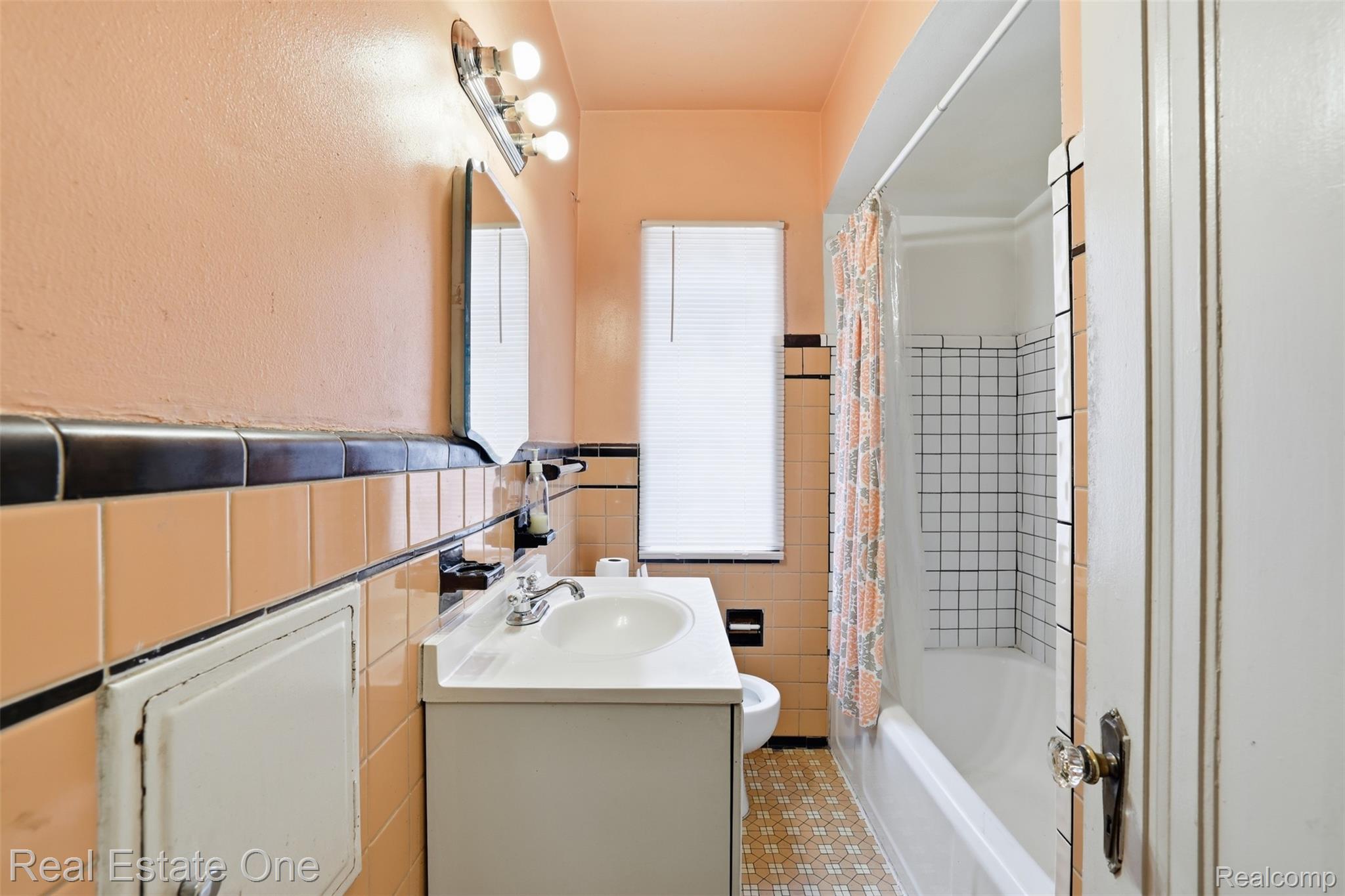 11321 Terry Street Property Photo 16