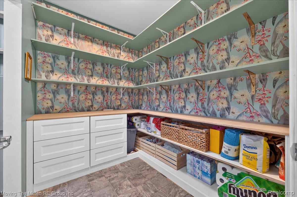 42116 Richmond Drive Property Photo 17