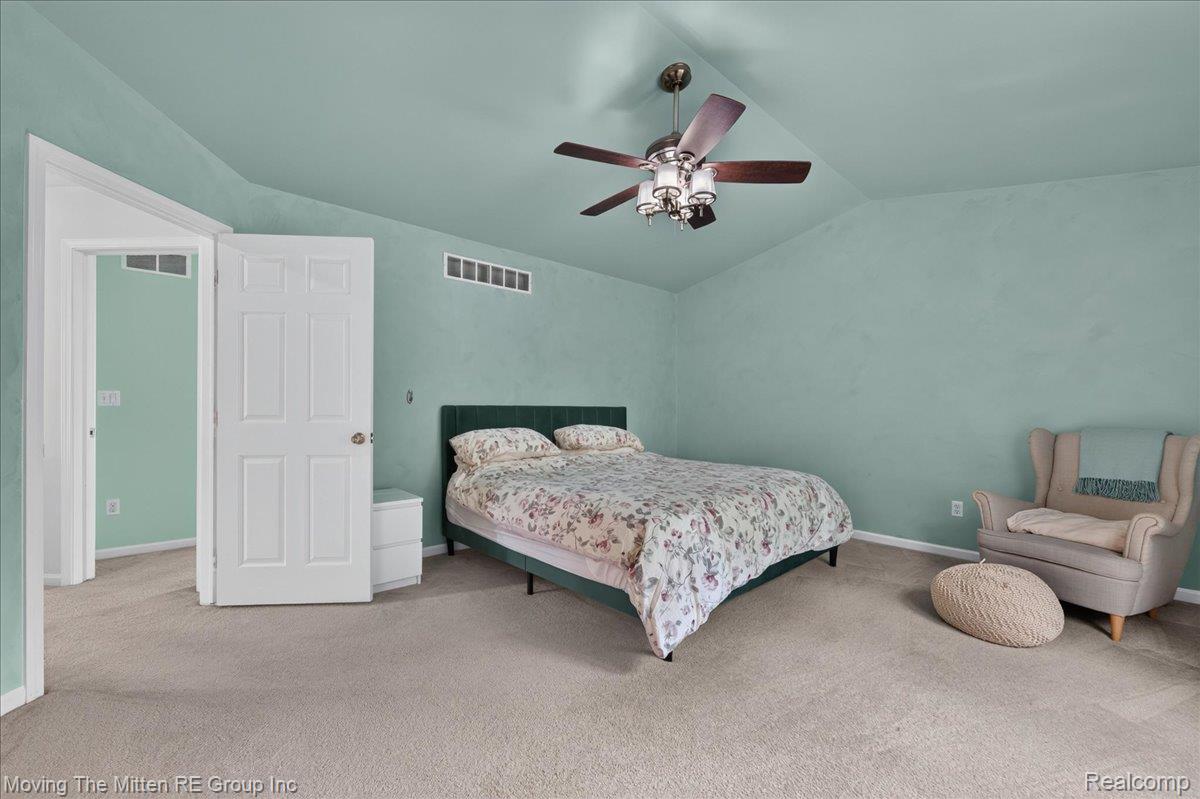 42116 Richmond Drive Property Photo 22