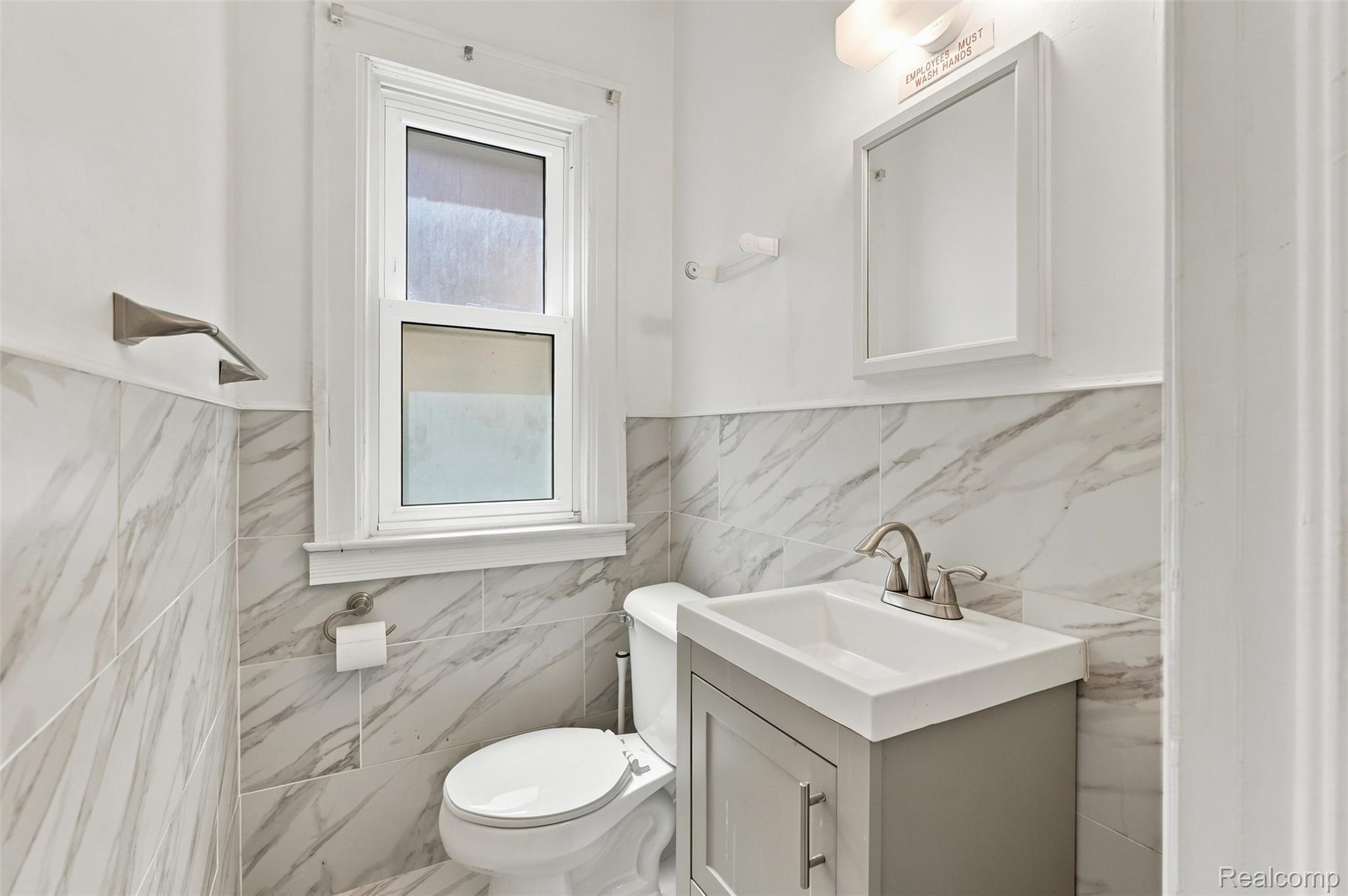 16554 Fairfield Street Property Photo 16