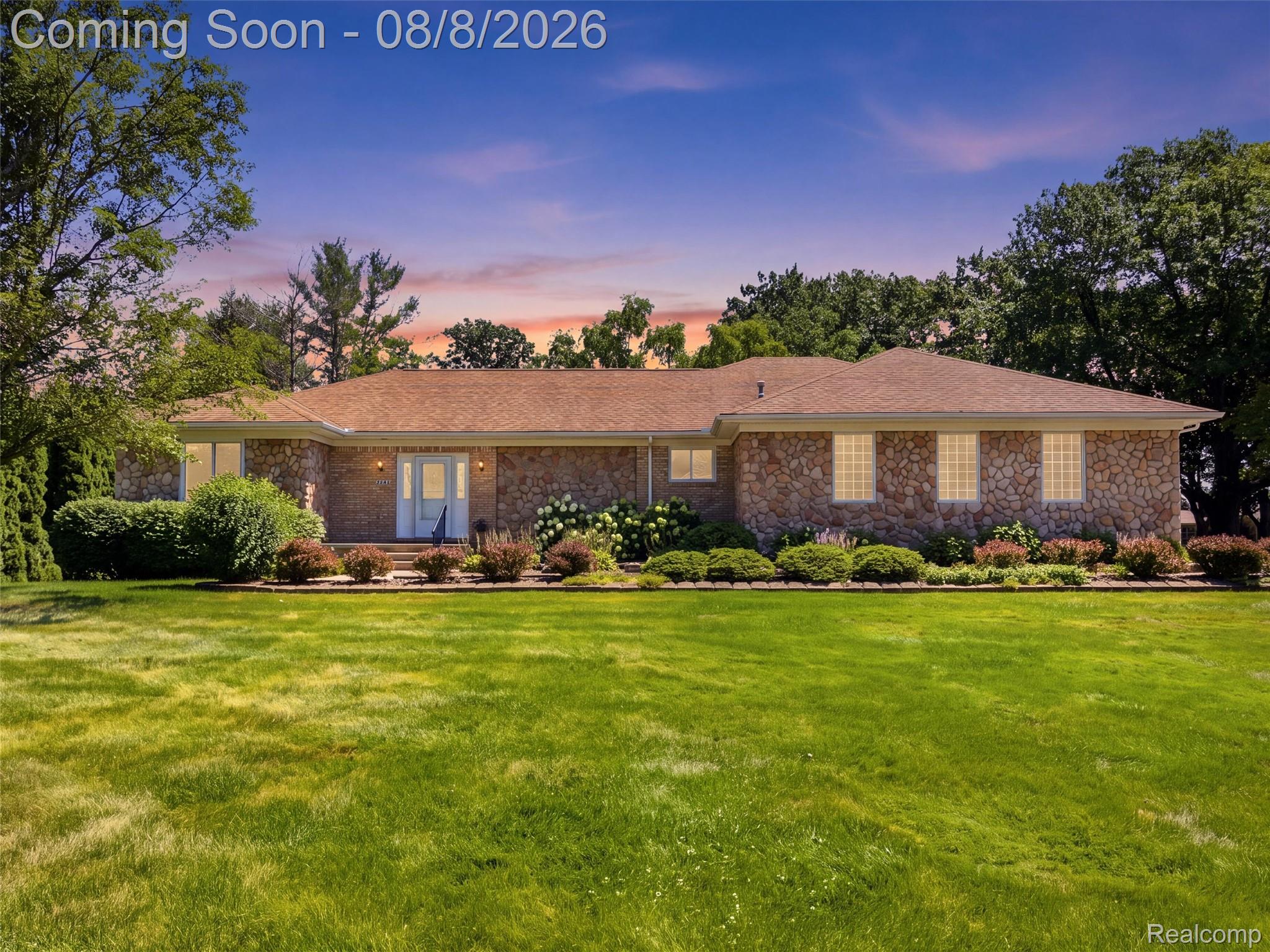 38244 W Horseshoe Drive Property Photo 1
