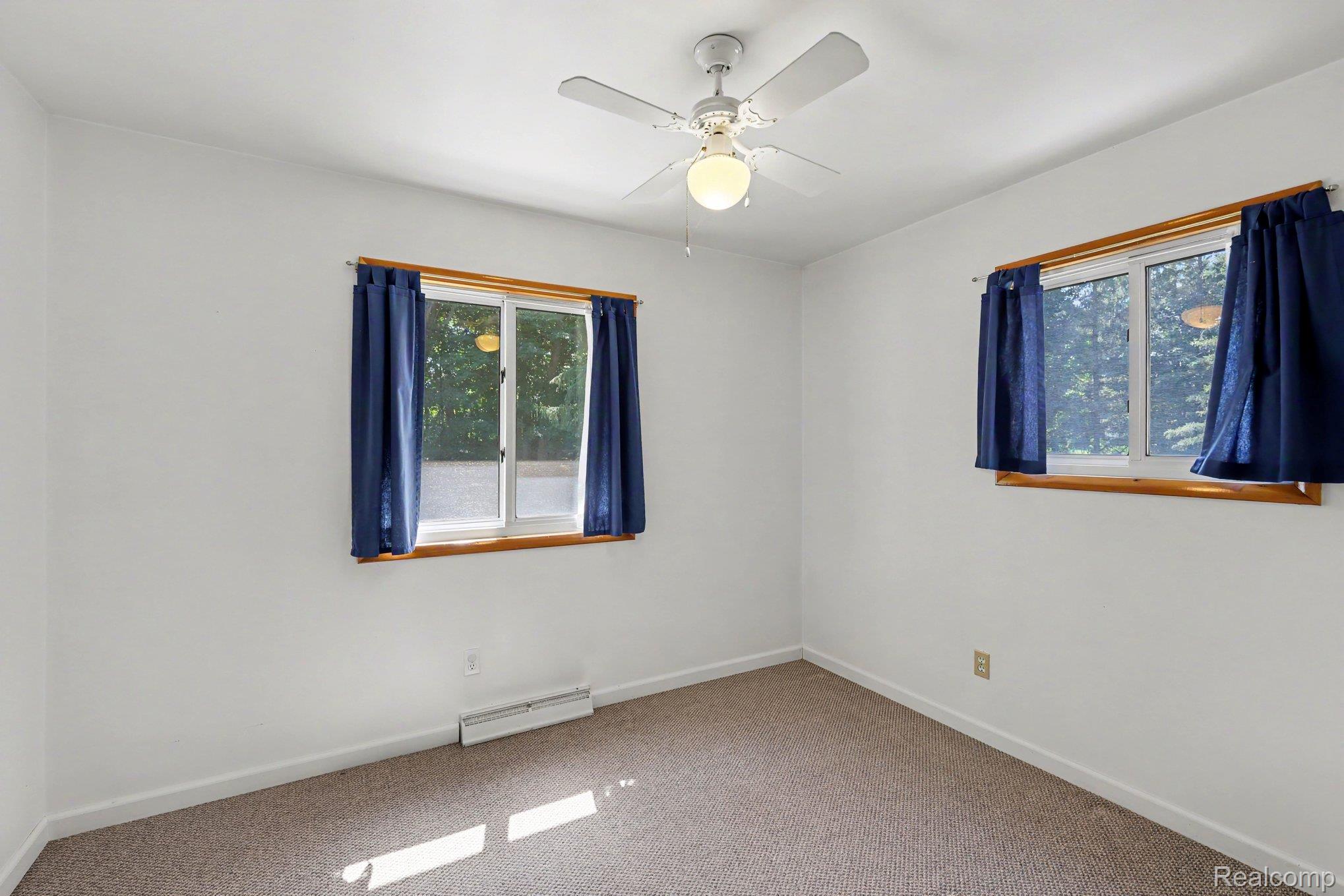 6095 Tipsico Lake Road Property Photo 8
