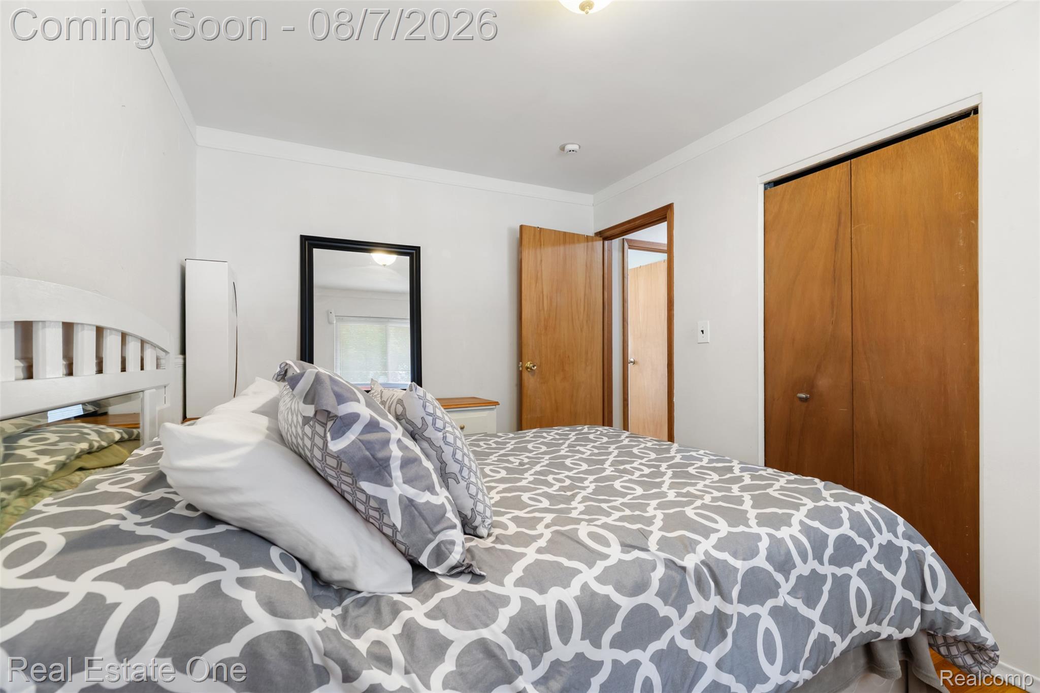 24665 Oriole Street Property Photo 16