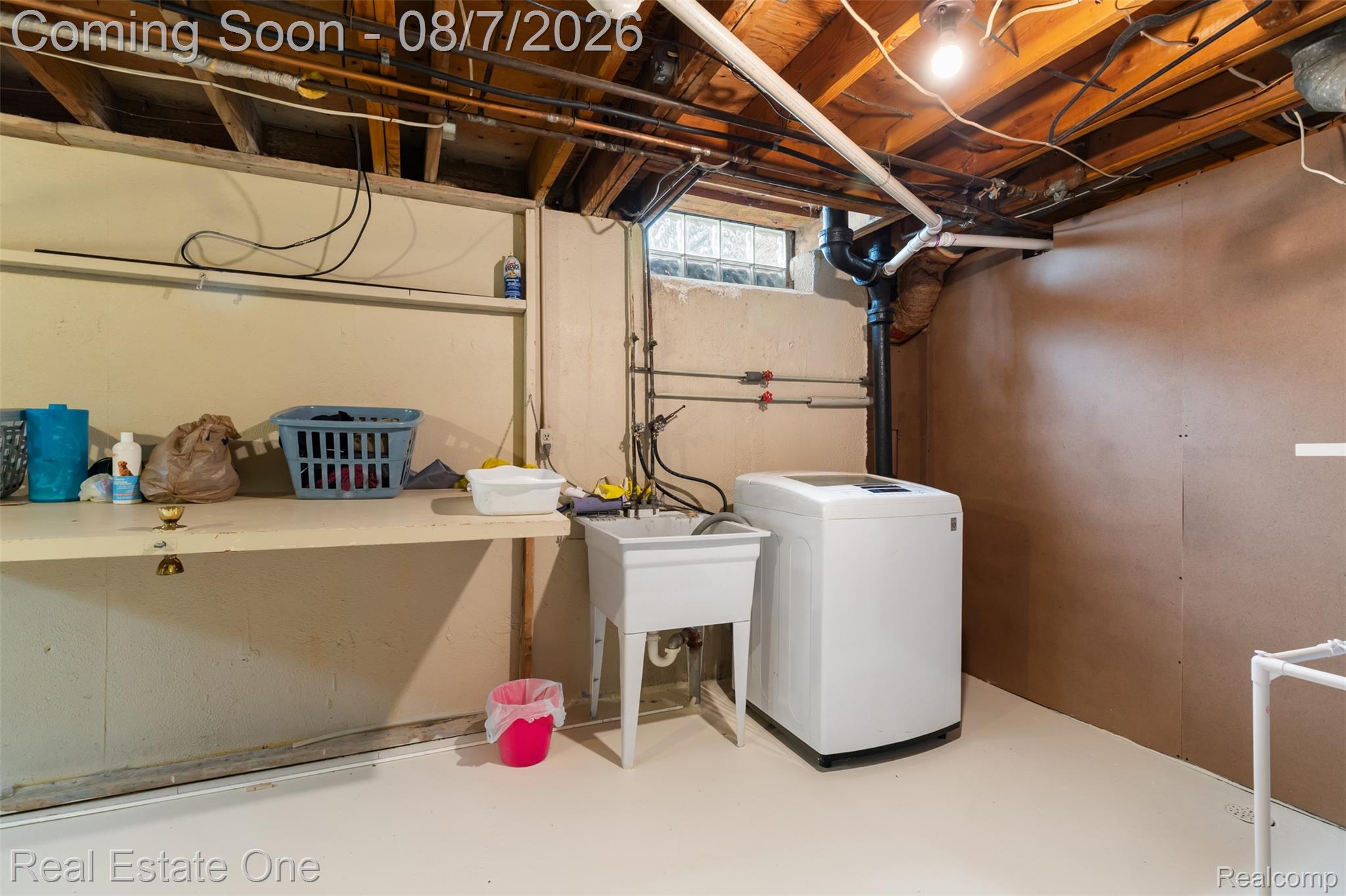 24665 Oriole Street Property Photo 20