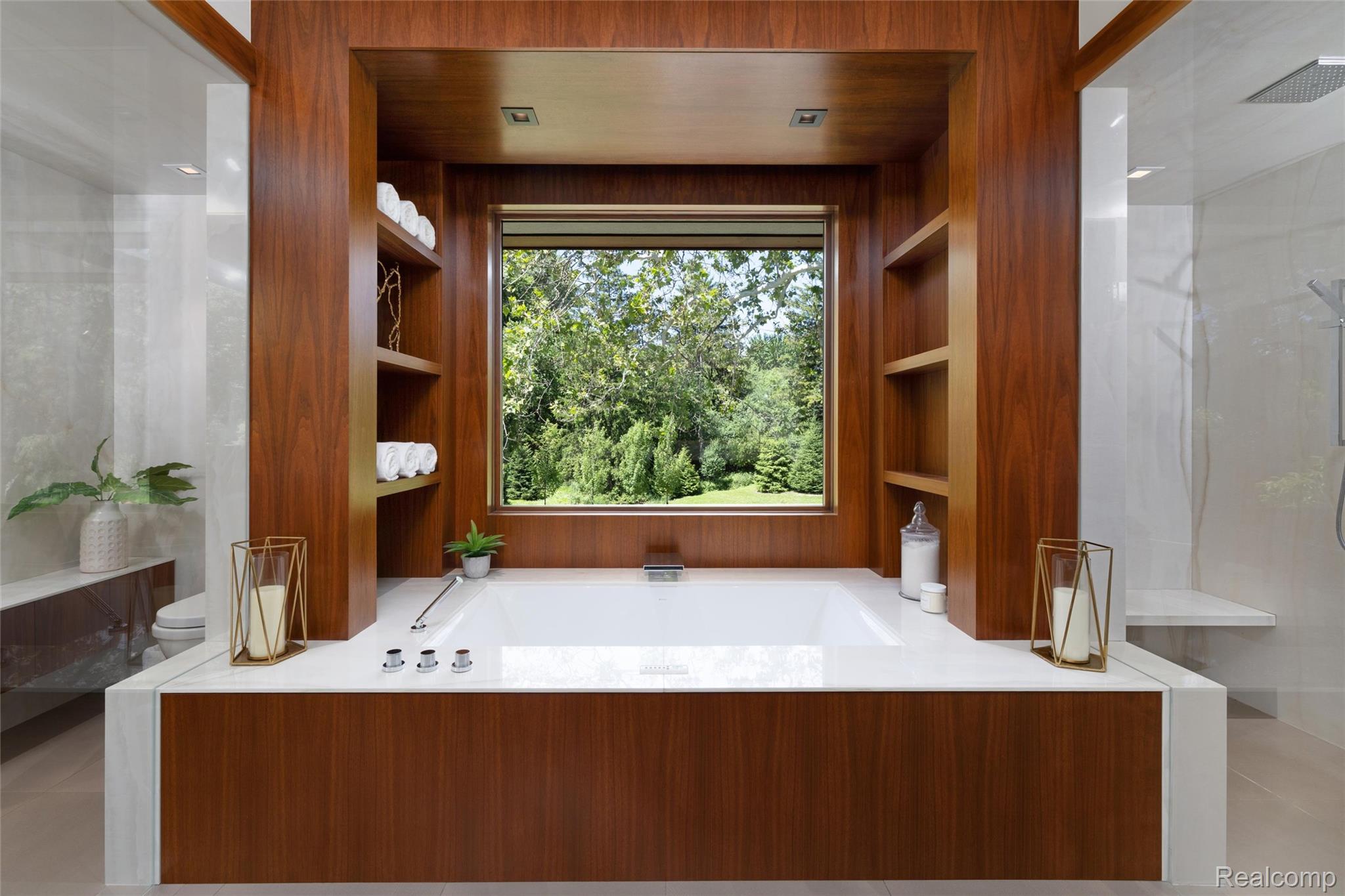 2700 Squirrel Road Property Photo 34