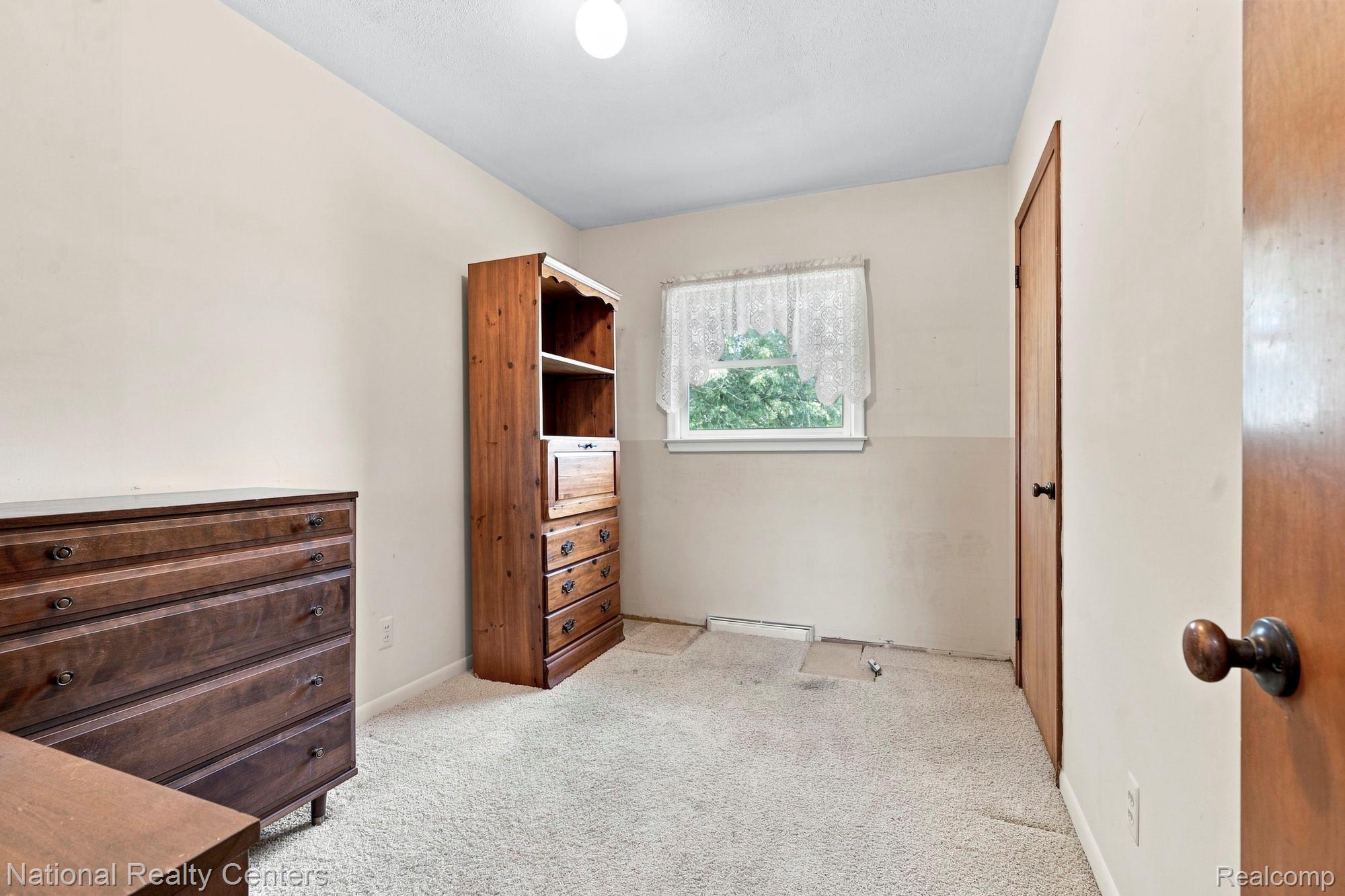 6679 Old Haggerty Road Property Photo 5