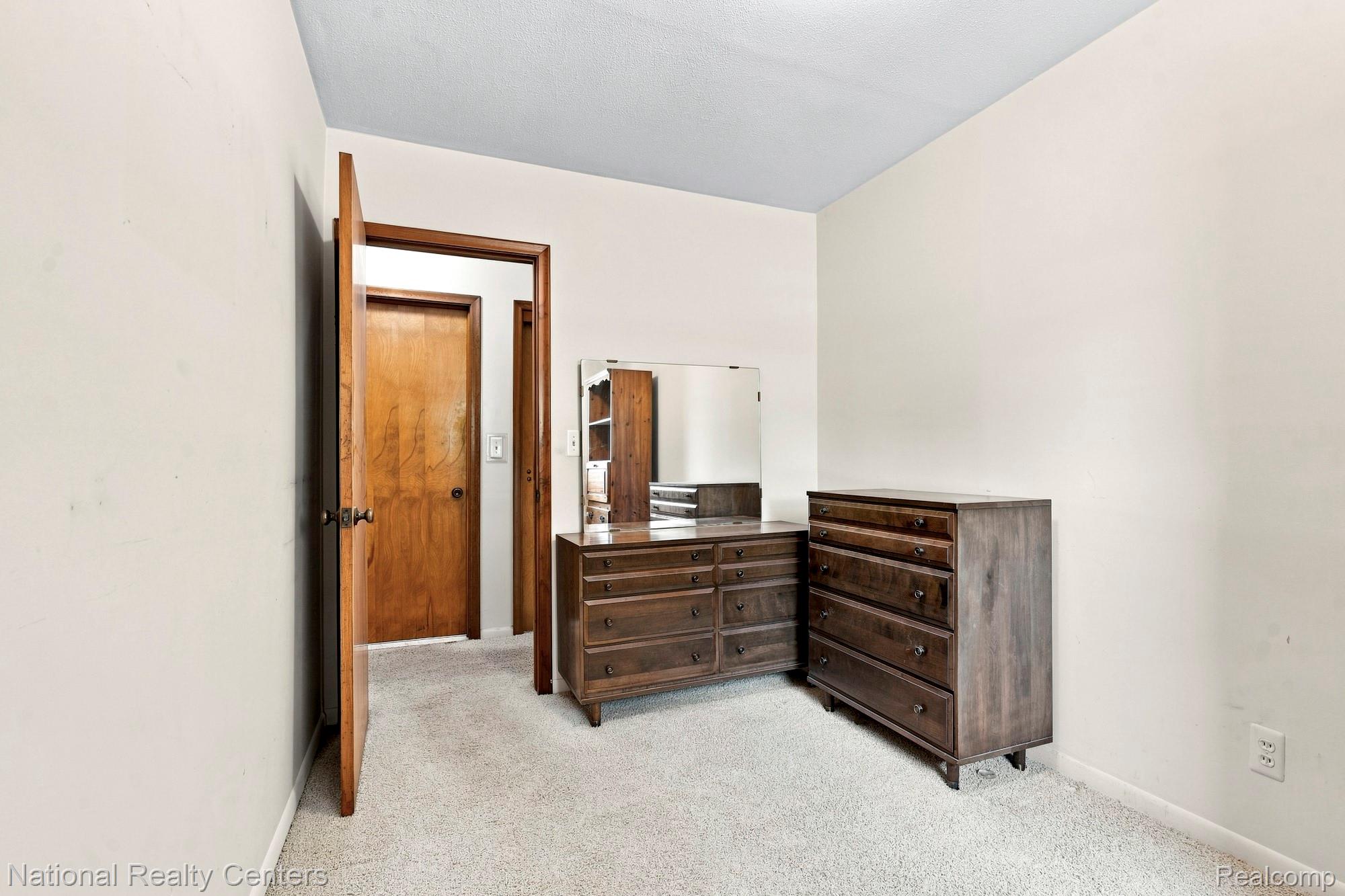 6679 Old Haggerty Road Property Photo 6