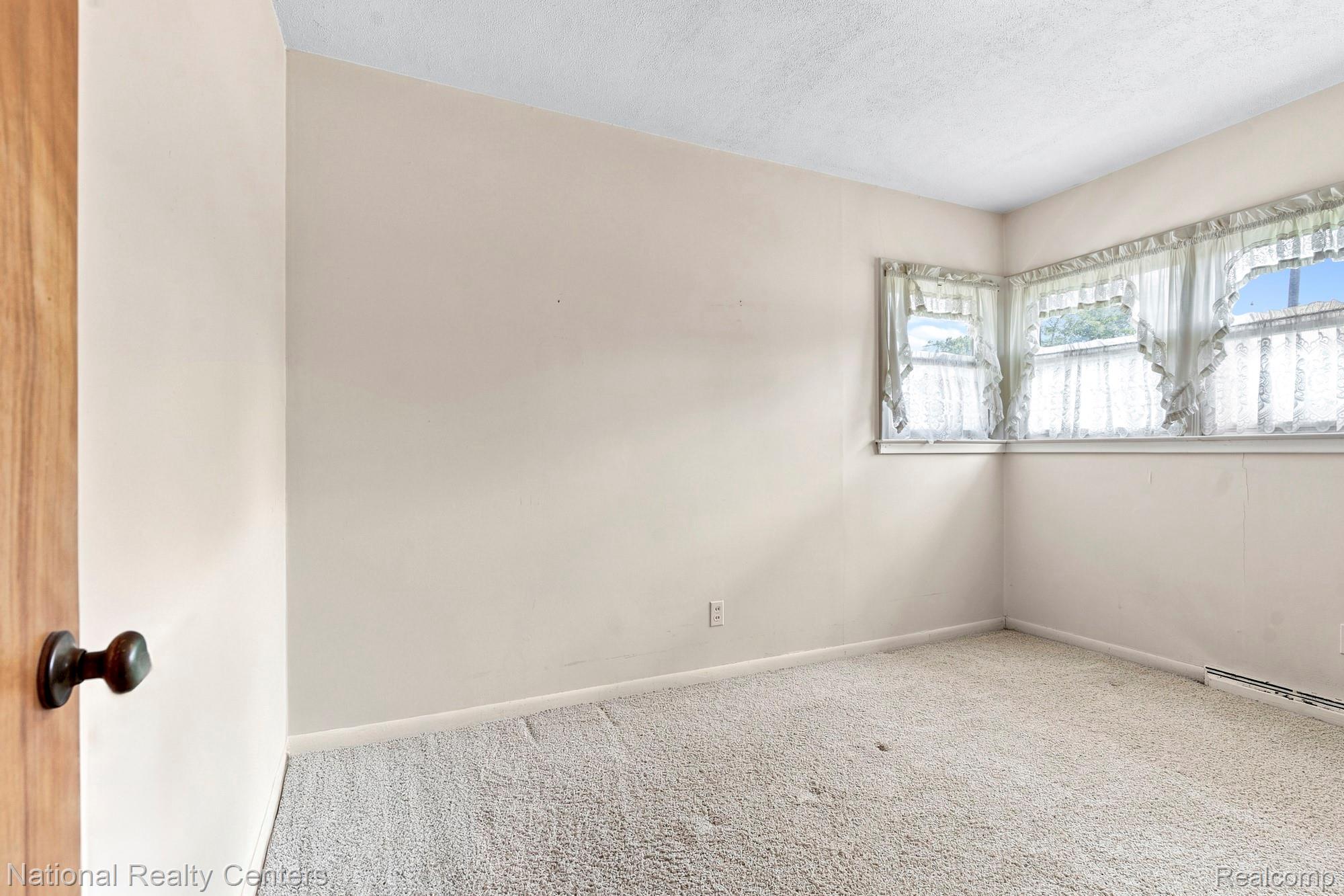 6679 Old Haggerty Road Property Photo 10