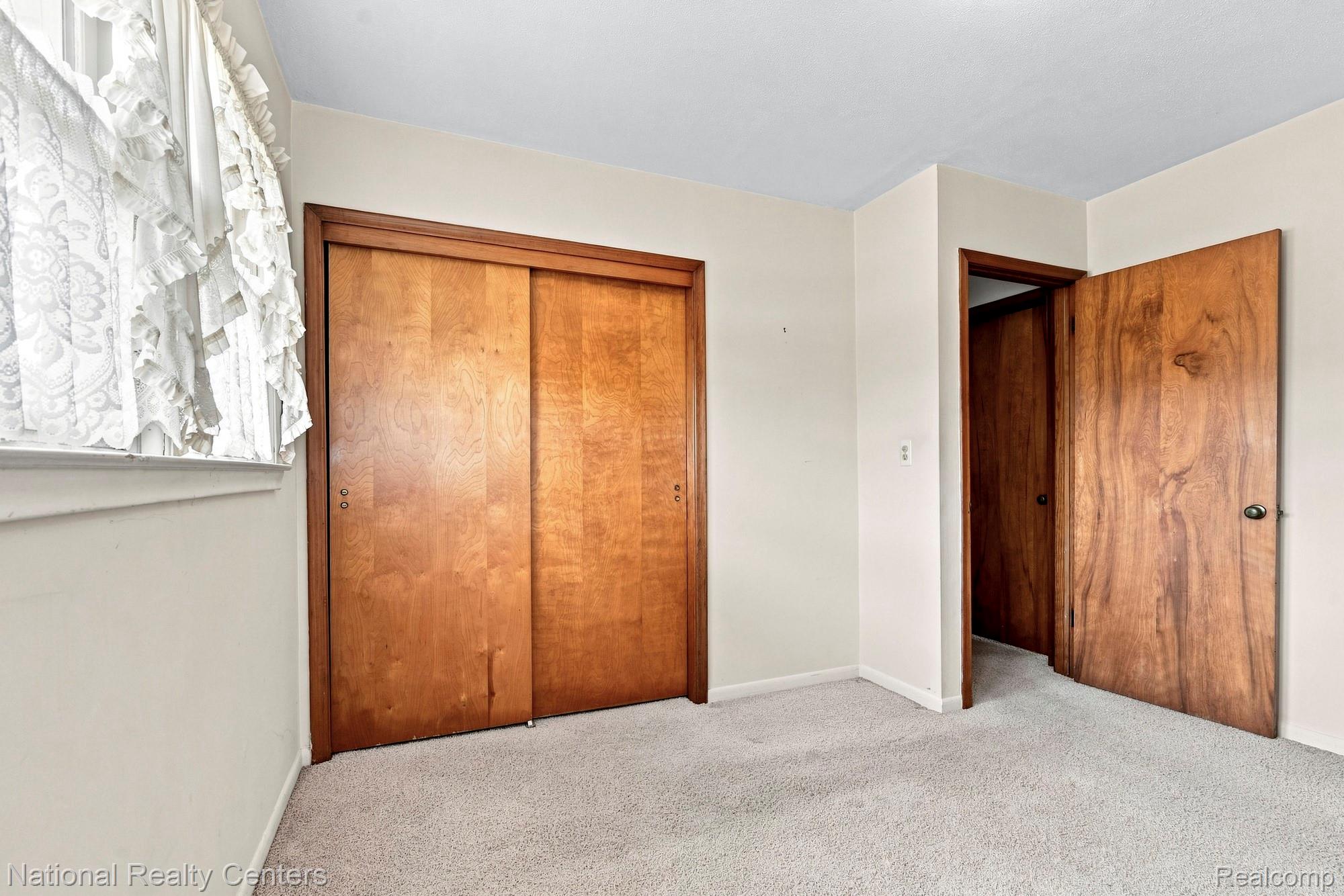 6679 Old Haggerty Road Property Photo 11