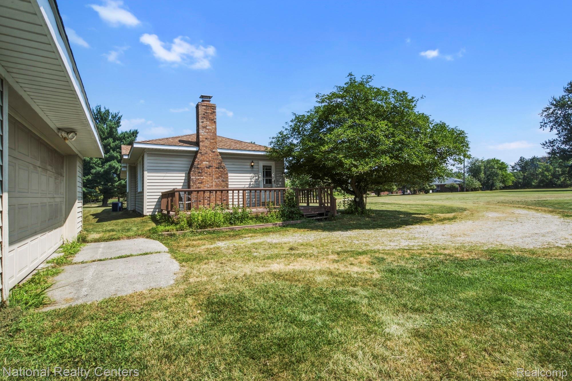 6679 Old Haggerty Road Property Photo 12