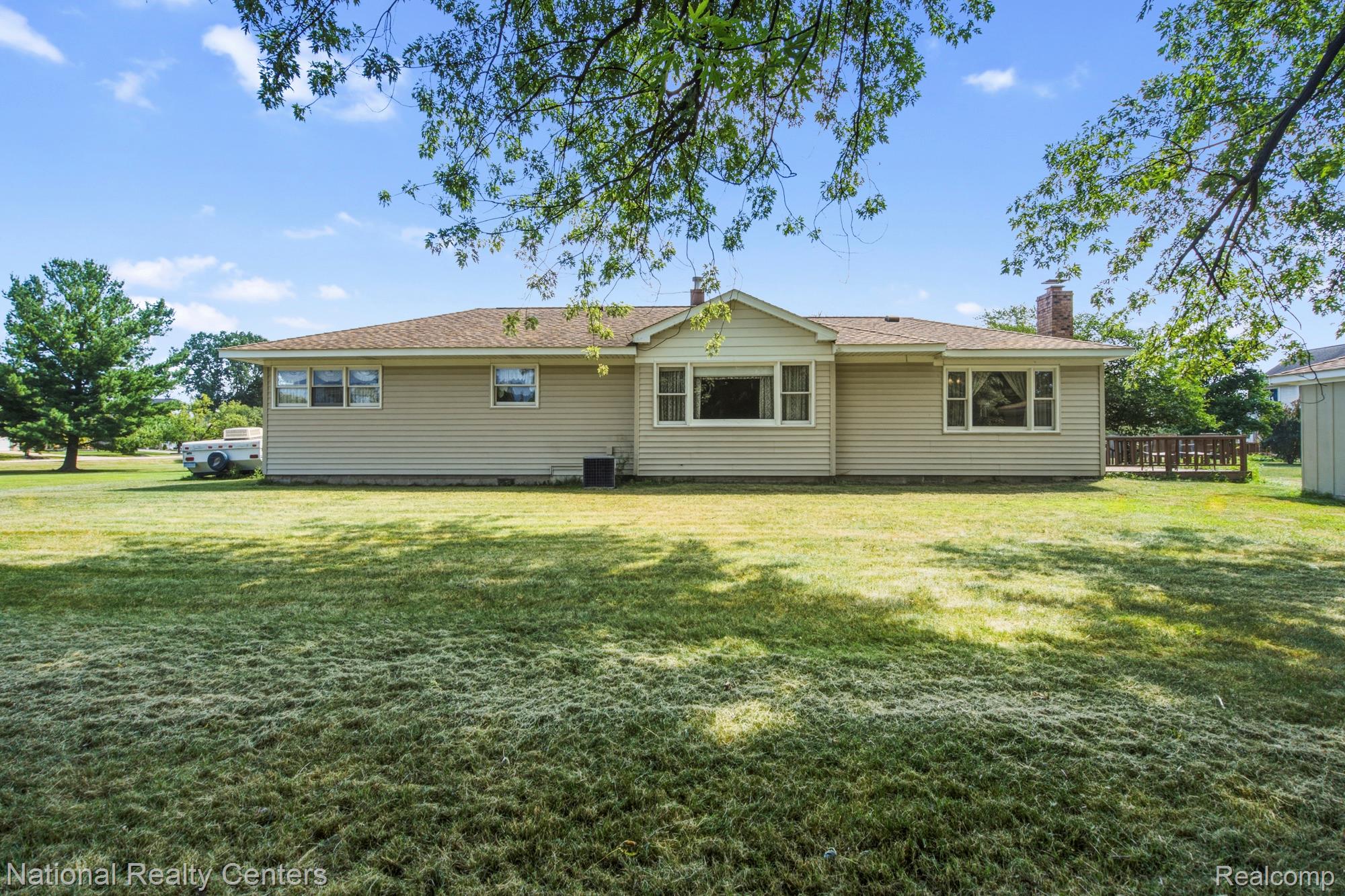 6679 Old Haggerty Road Property Photo 13