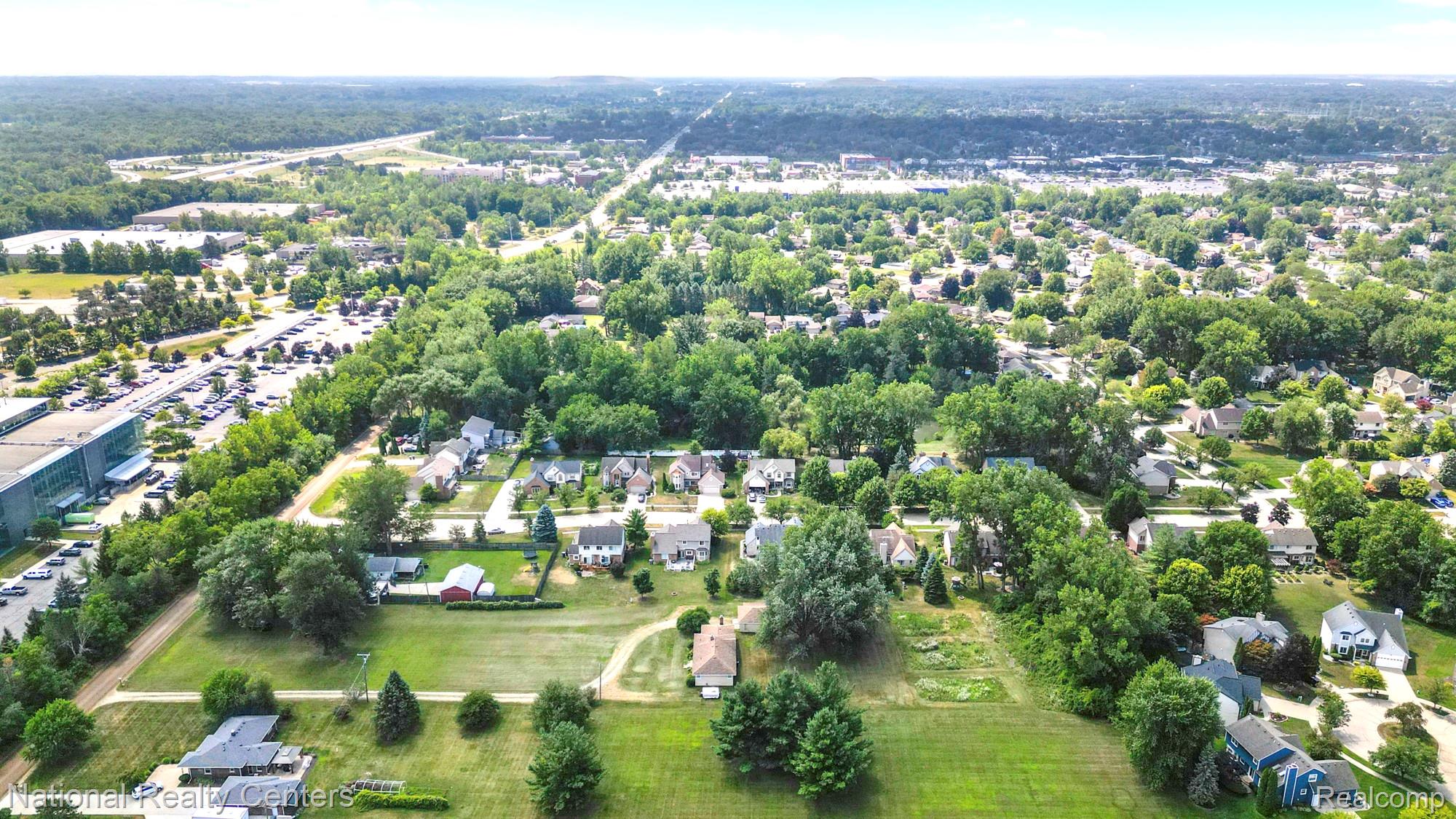 6679 Old Haggerty Road Property Photo 19