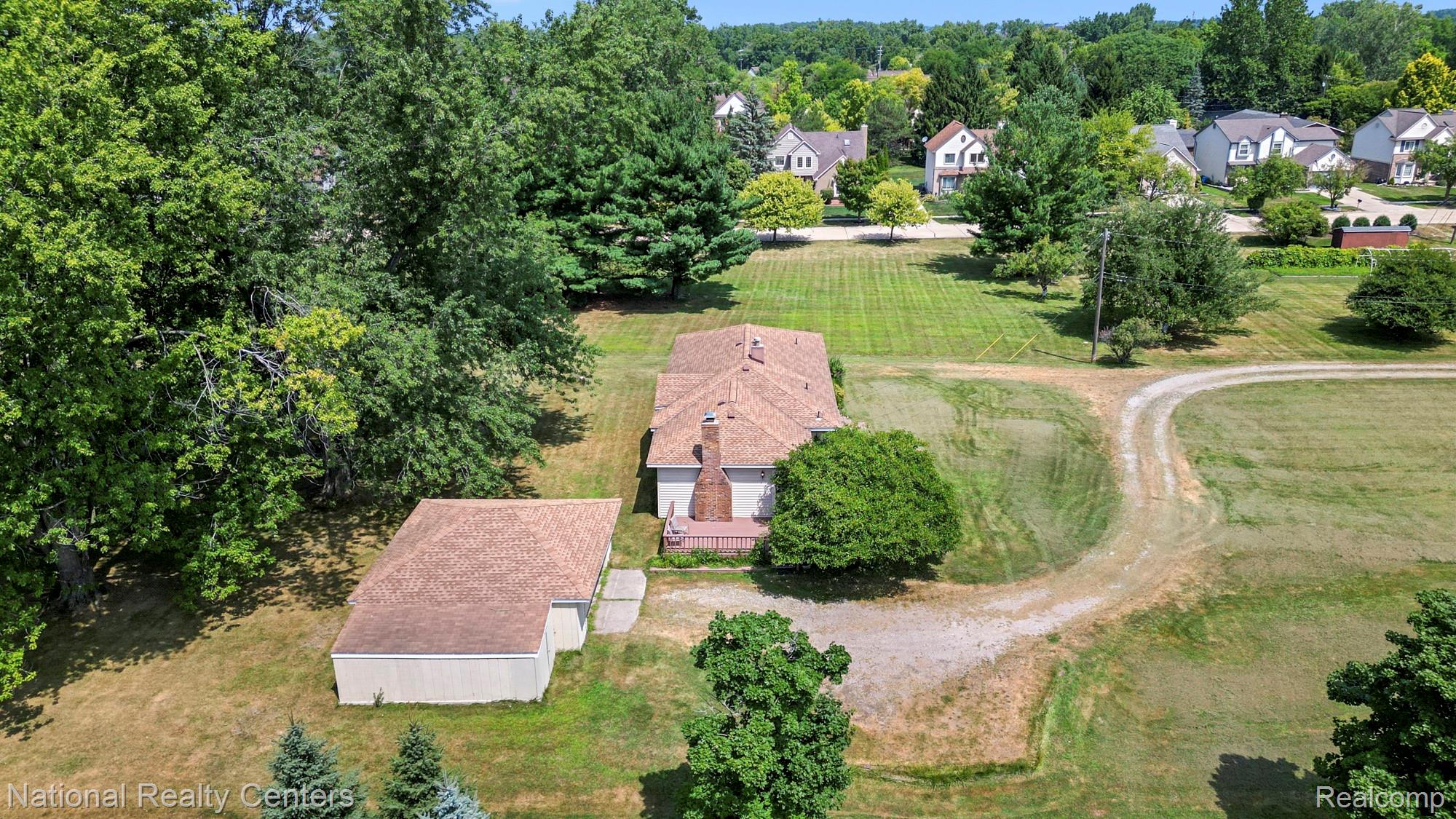 6679 Old Haggerty Road Property Photo 21