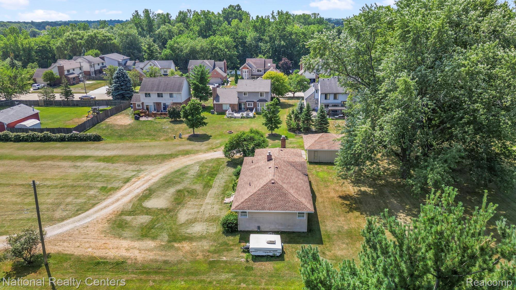 6679 Old Haggerty Road Property Photo 22