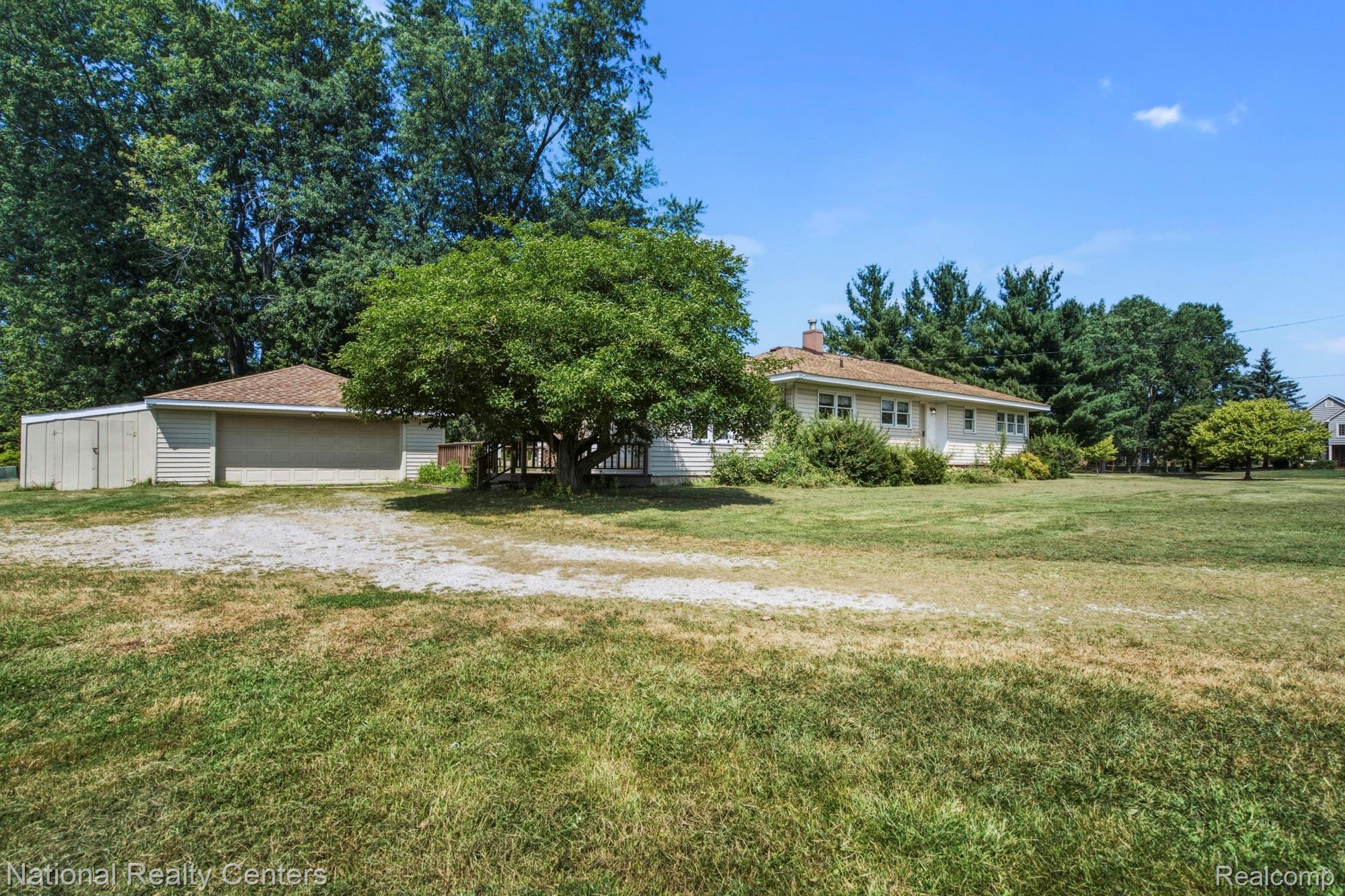 6679 Old Haggerty Road Property Photo 24