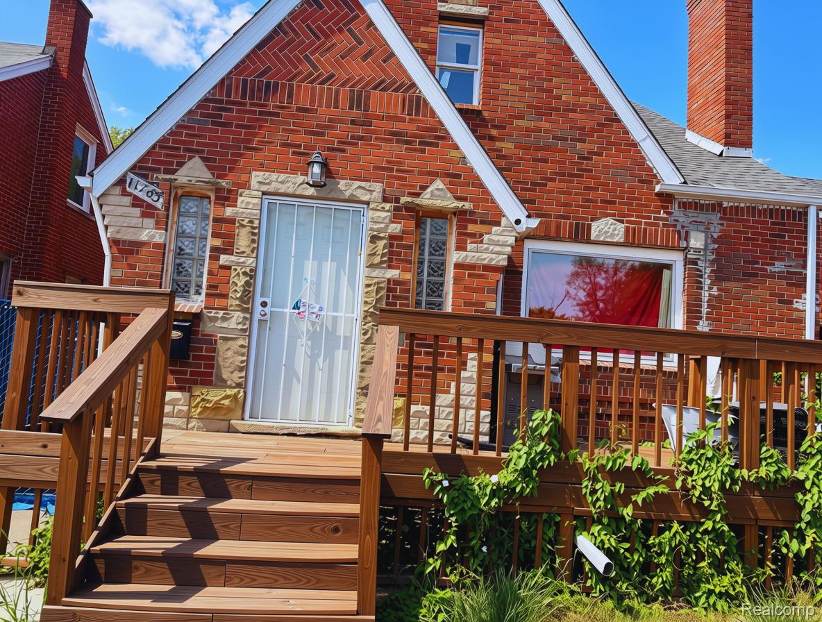 11783 KENMOOR Street Property Photo 1