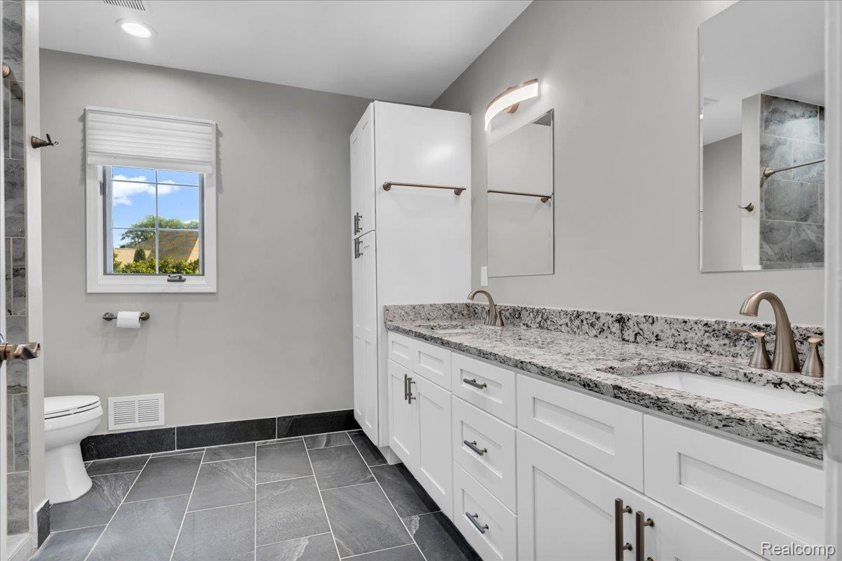 2765 Hunter Heights Drive Property Photo 29