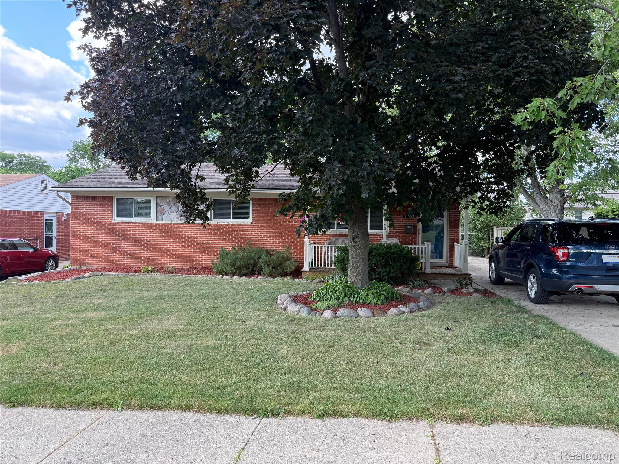 31524 Windsor Street Property Photo 1