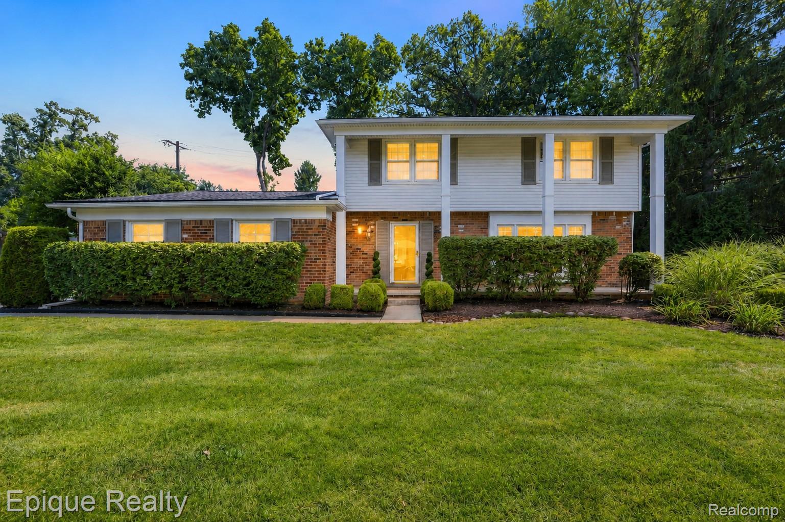 2774 Brady Drive Property Photo 1
