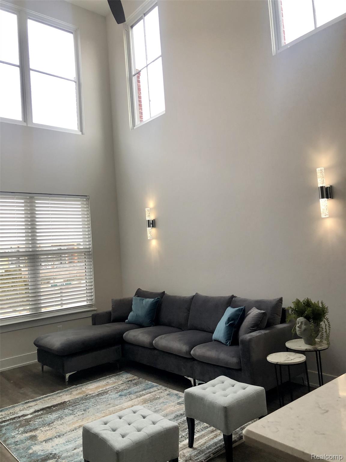 2080 Villa Property Photo 6