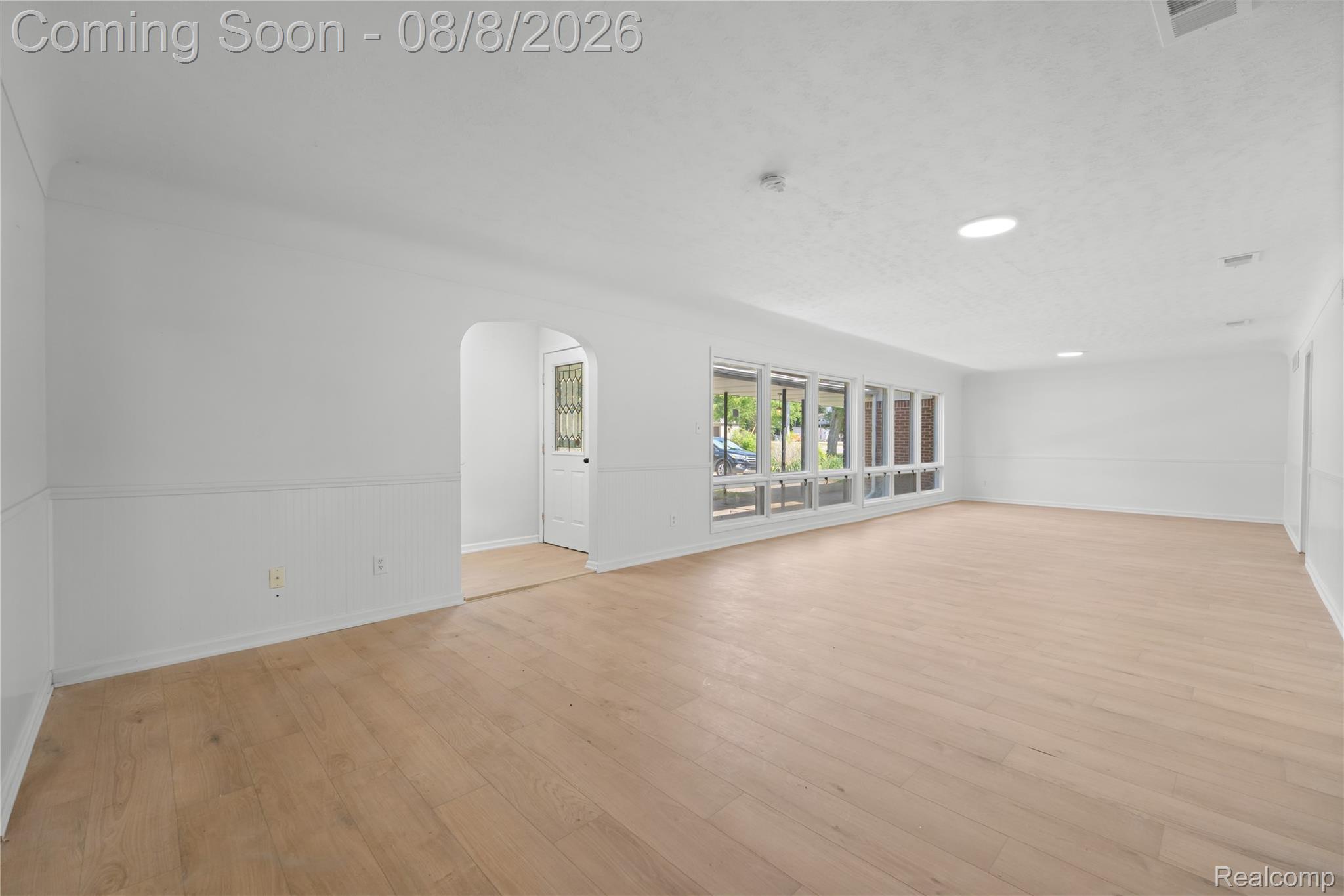 208 N Washington Street Property Photo 5