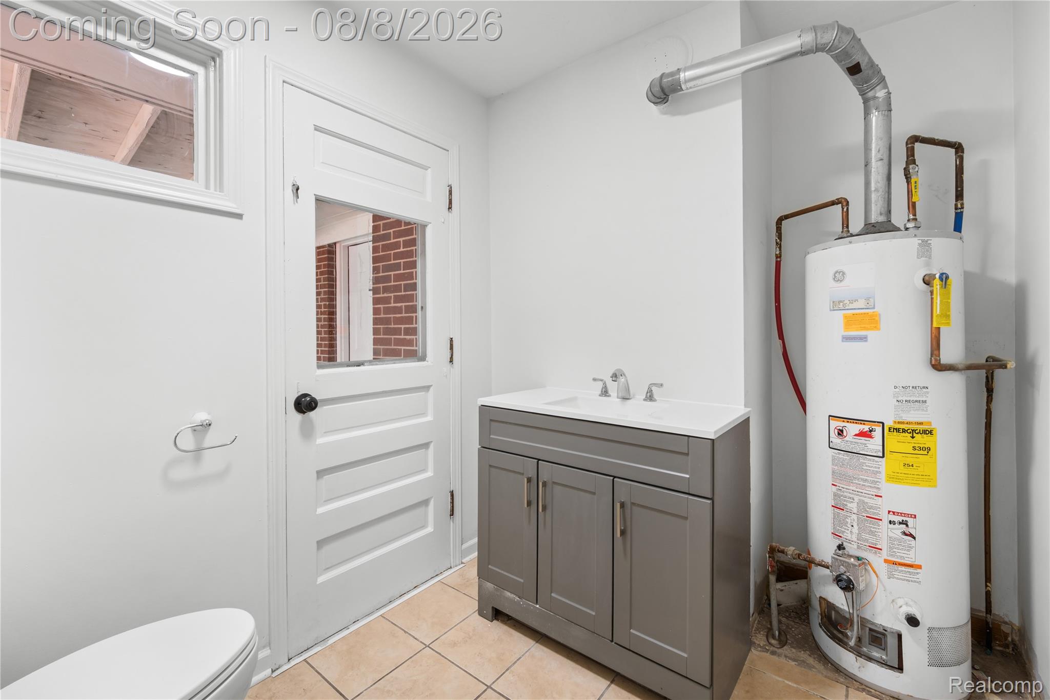 208 N Washington Street Property Photo 10