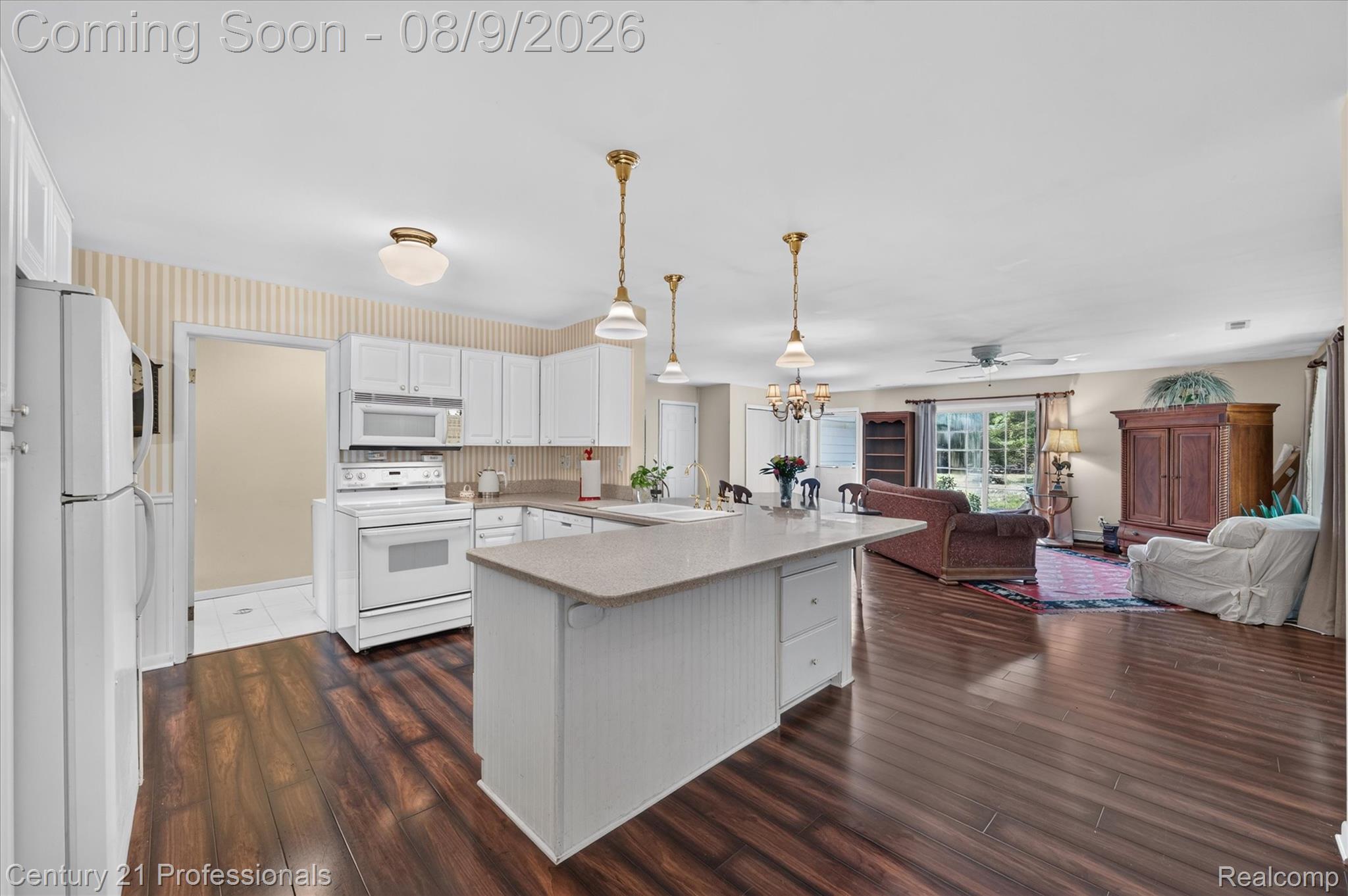 3425 Mcclure Drive Property Photo 9