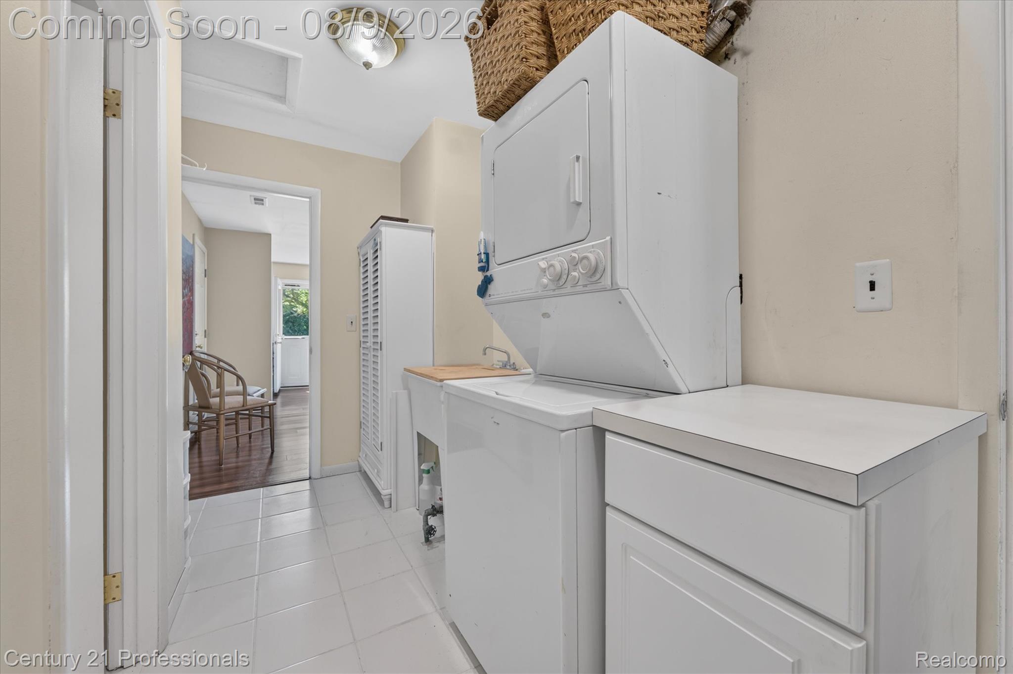 3425 Mcclure Drive Property Photo 12