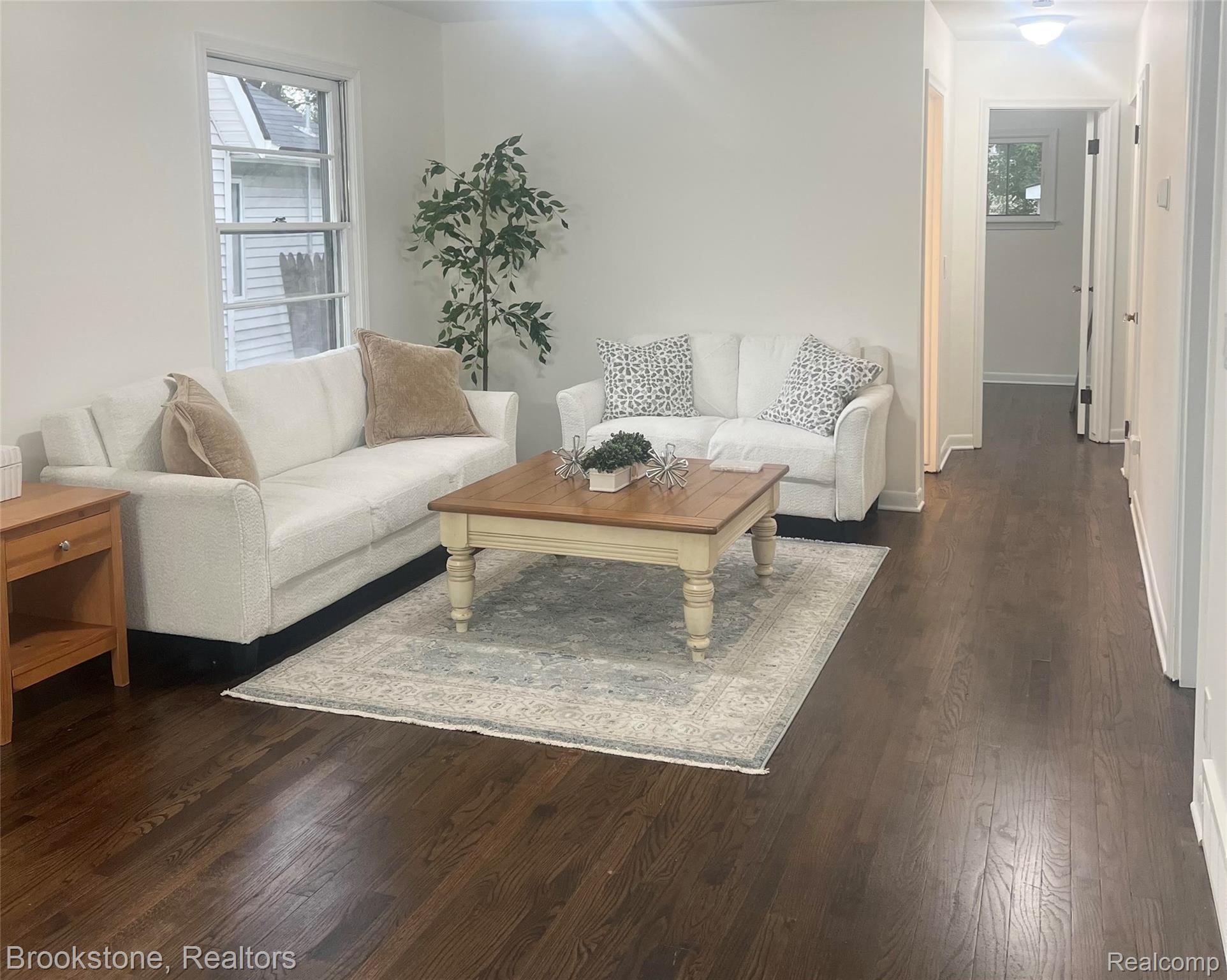 7074 Orchard Avenue Property Photo 3
