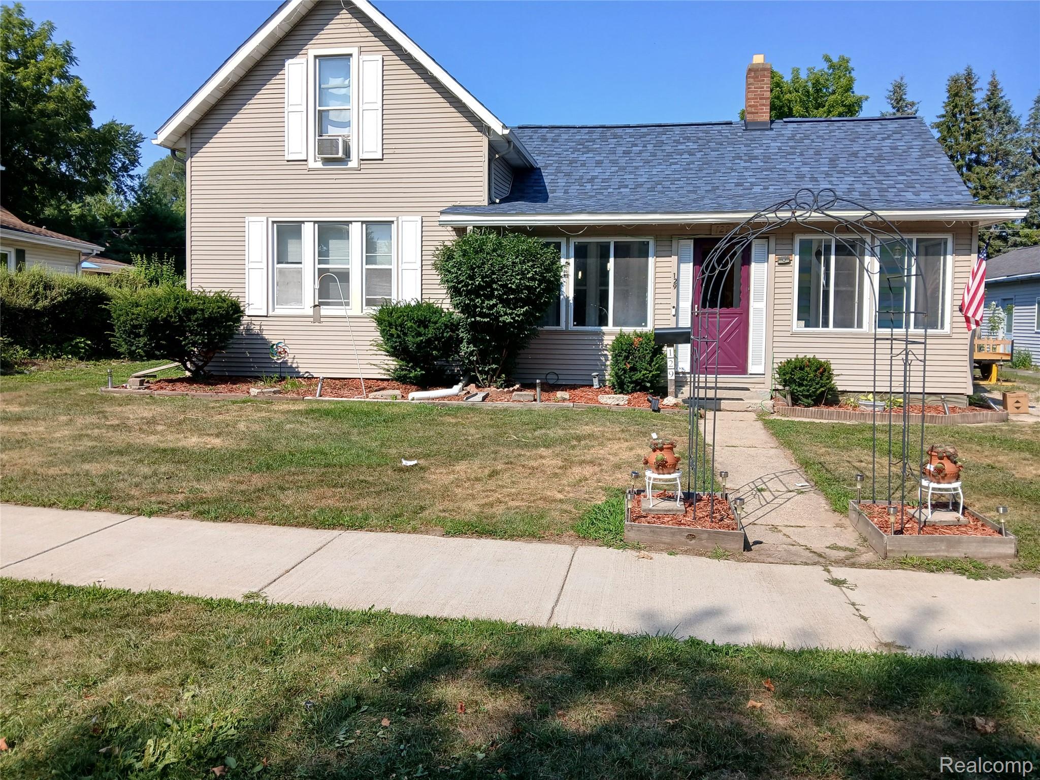 129 E Congress Street Property Photo 1