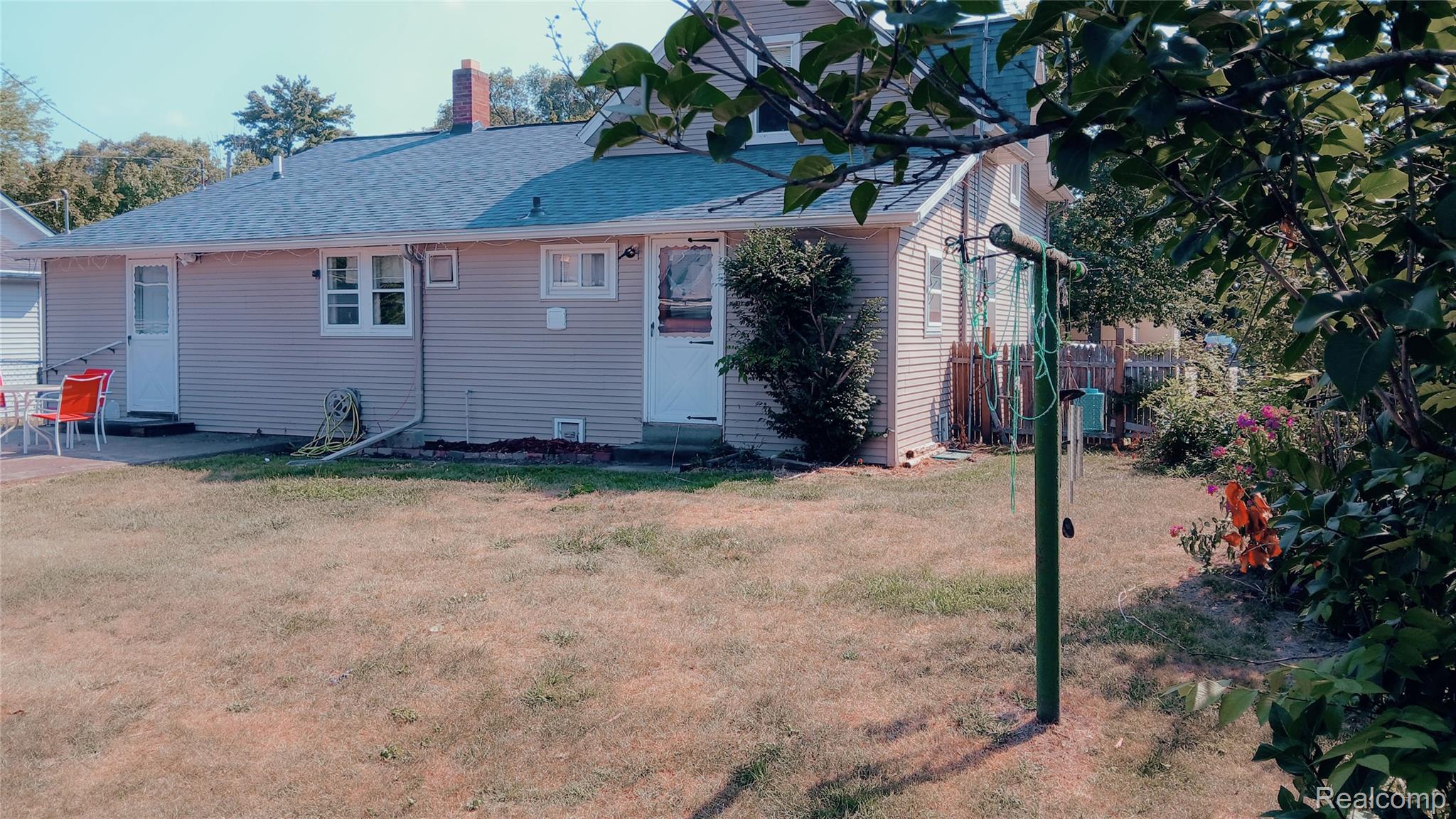 129 E Congress Street Property Photo 3
