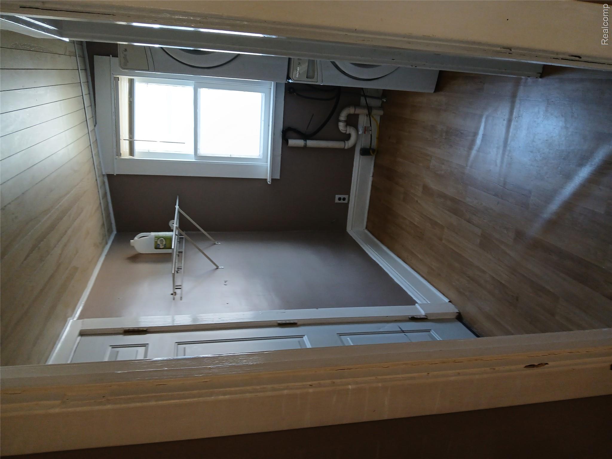 129 E Congress Street Property Photo 11