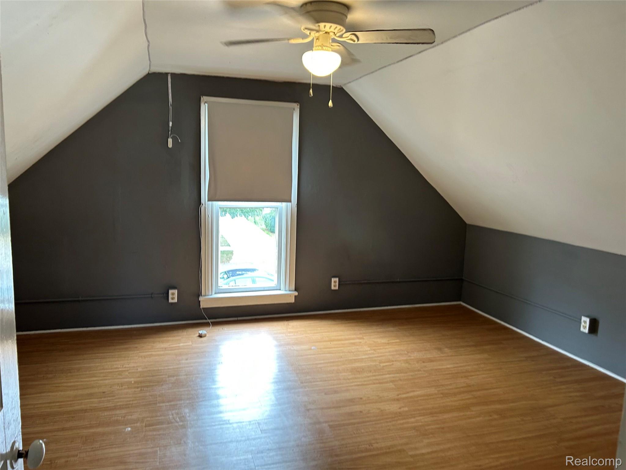 129 E Congress Street Property Photo 25