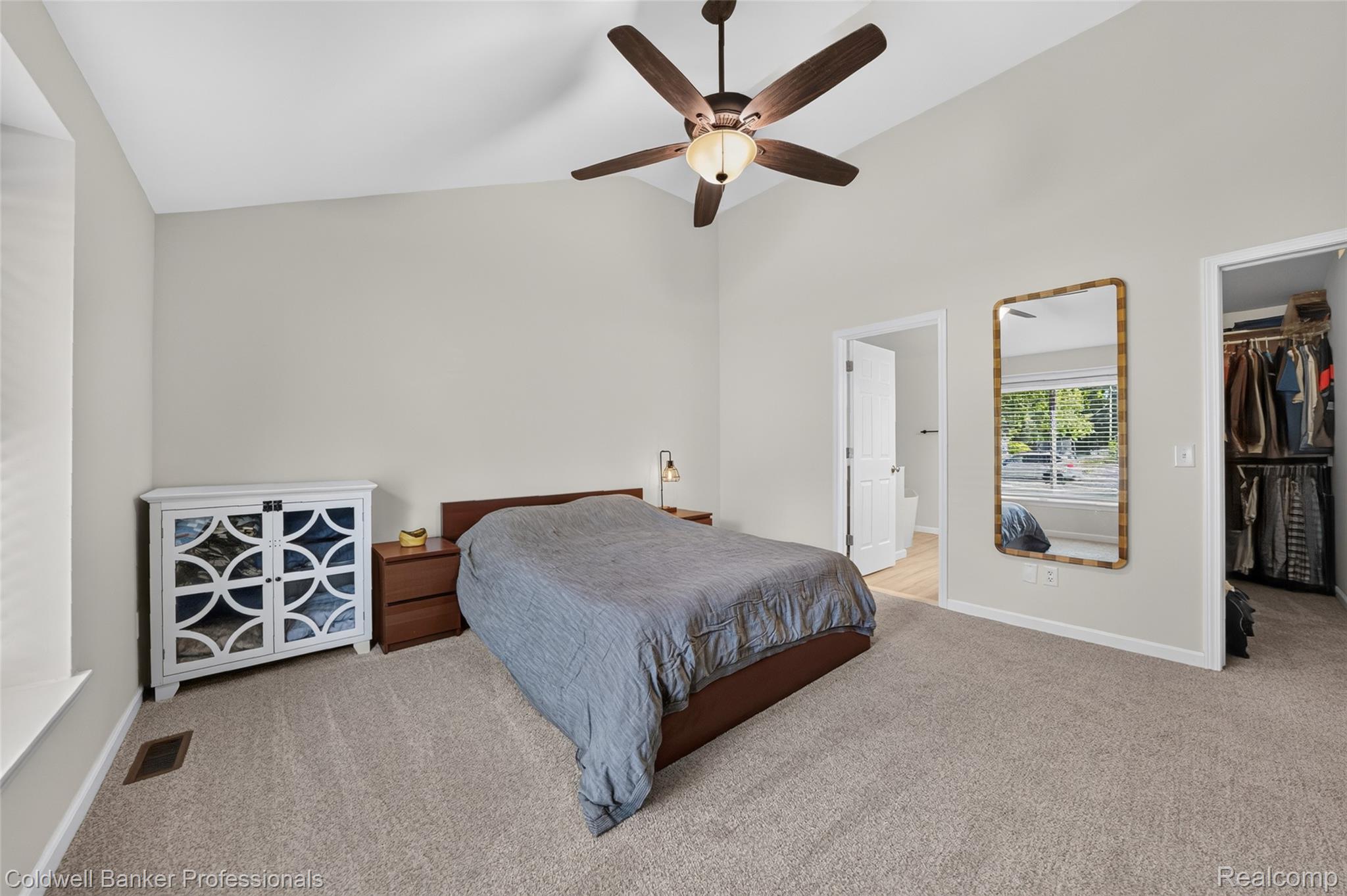 5475 Botsford Avenue Property Photo 18